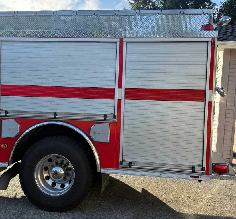 2014 Crimson International 4x4 Pumper — photo 8