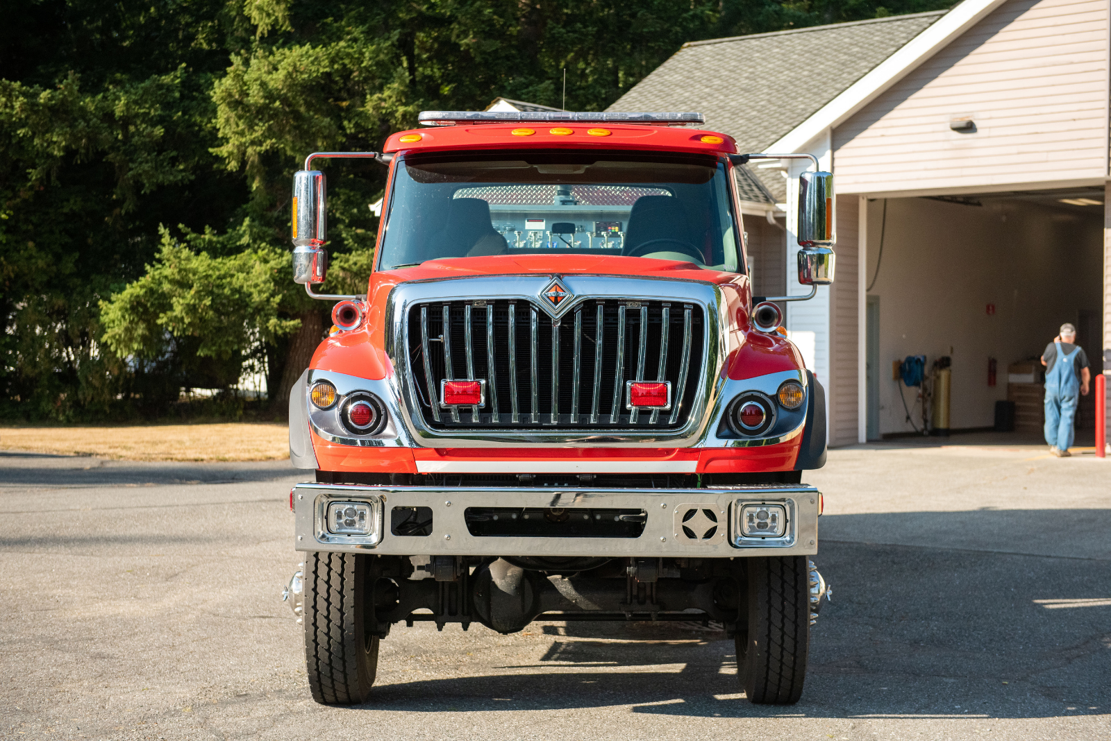 2014 Crimson International 4x4 Pumper - image 2