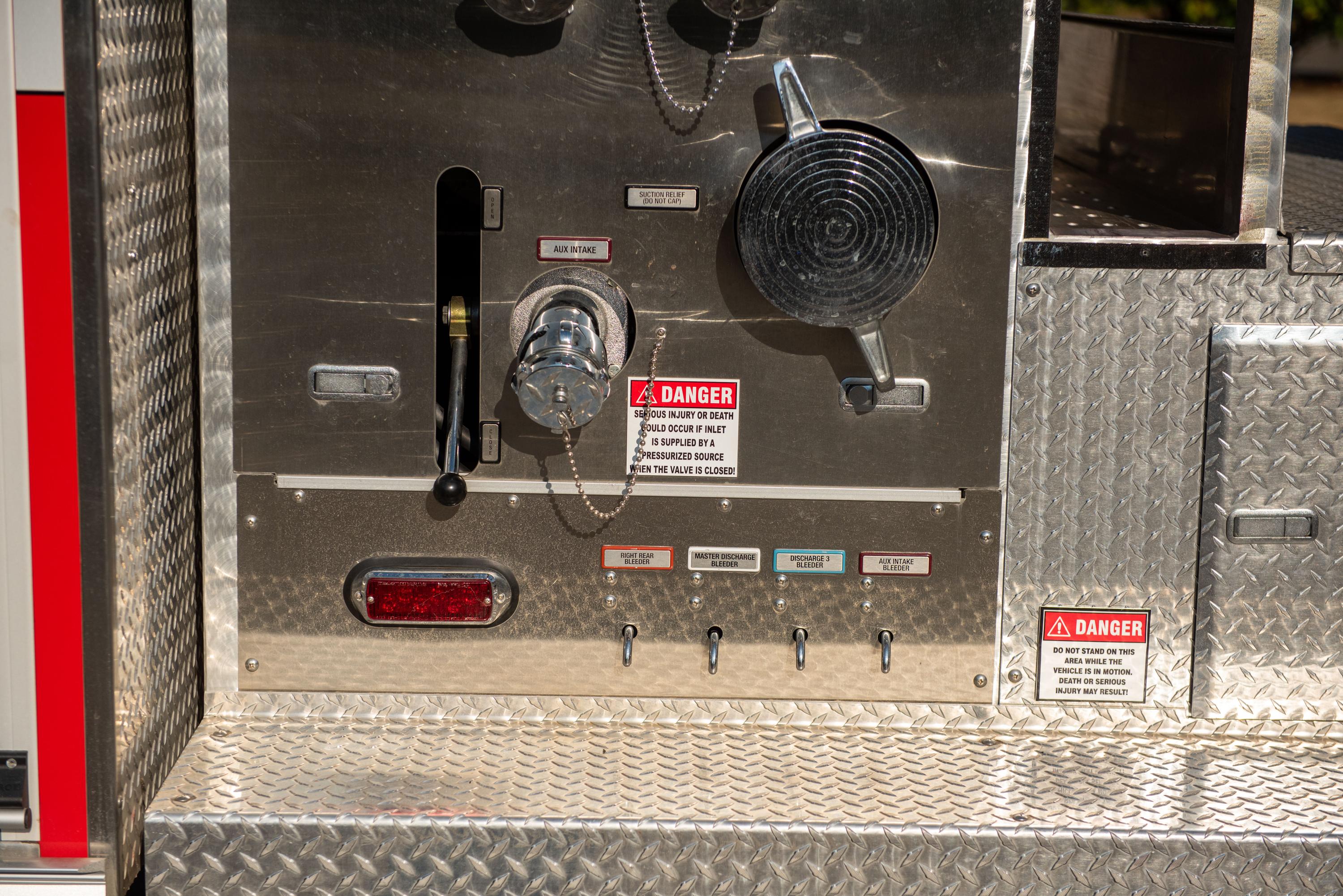 2014 Crimson International 4x4 Pumper - image 58