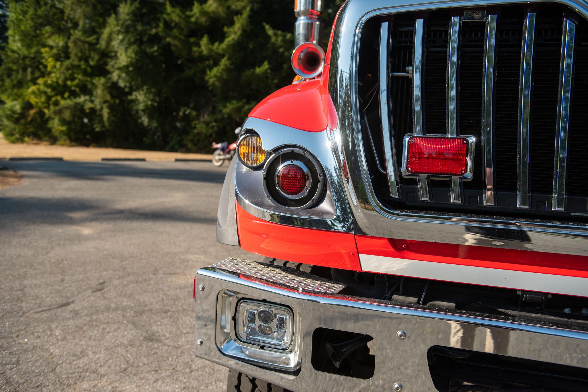 2014 Crimson International 4x4 Pumper - image 5