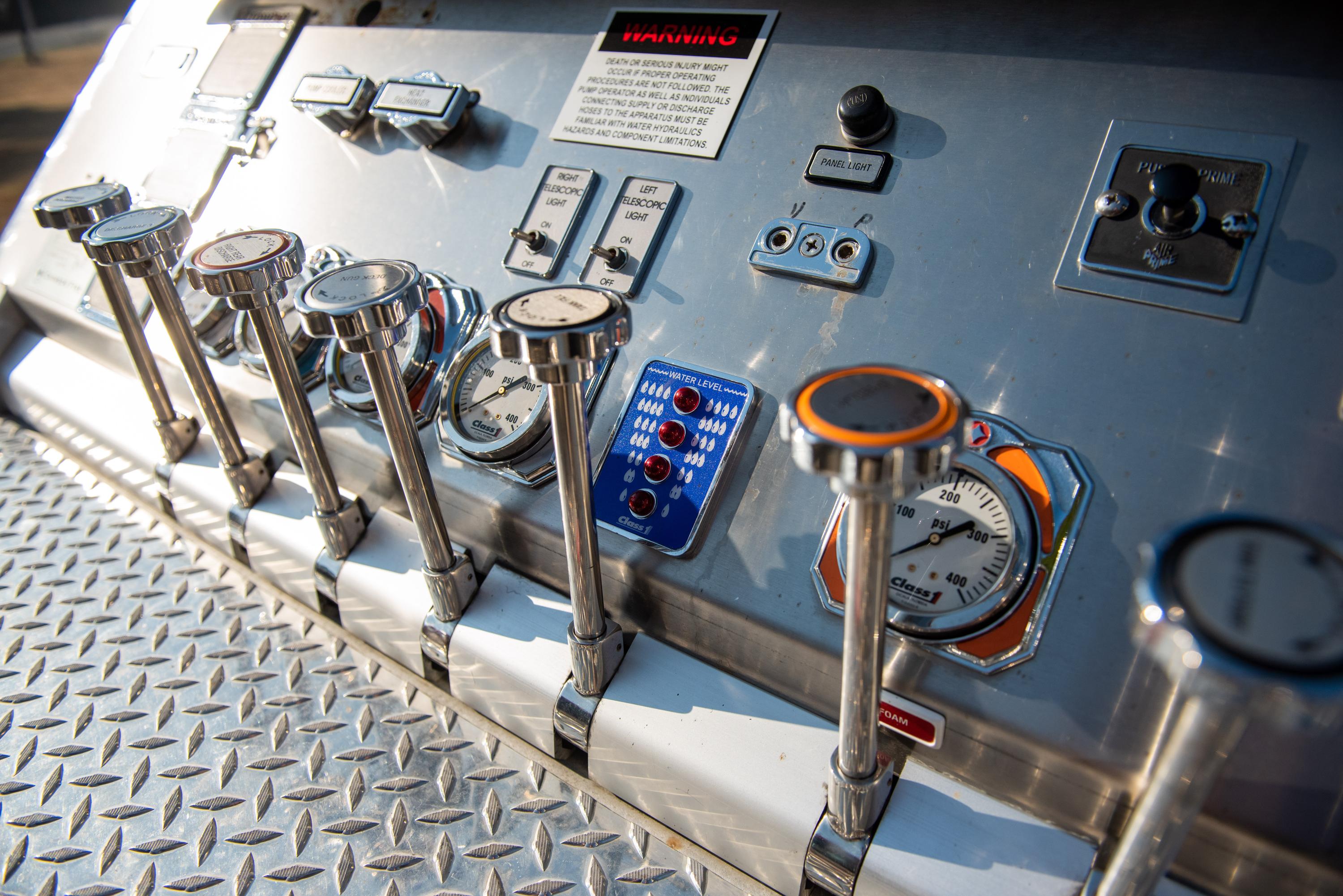 2014 Crimson International 4x4 Pumper - image 73