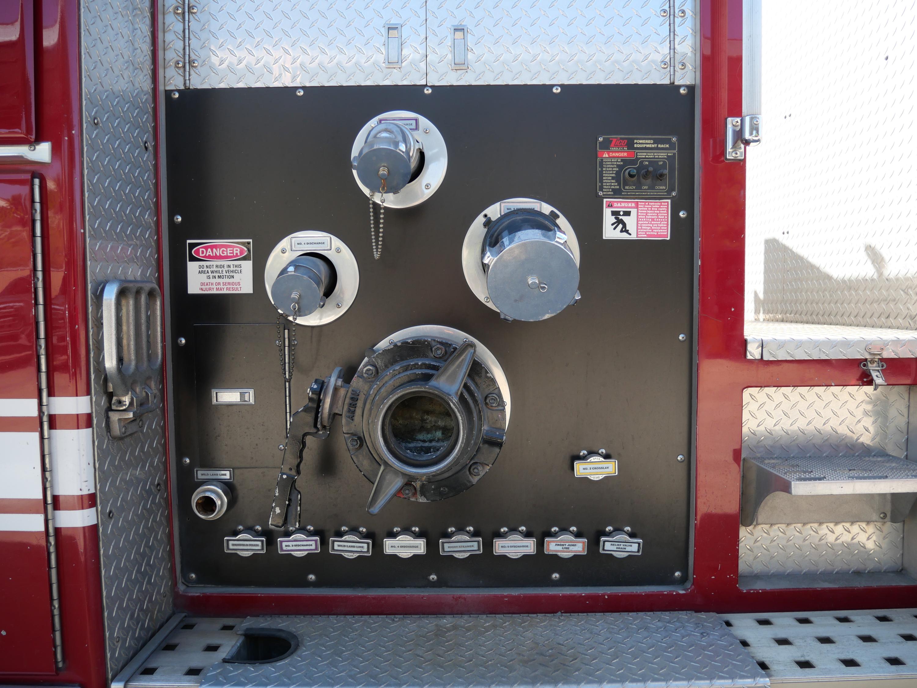 2003 Ferrara Pumper - image 28