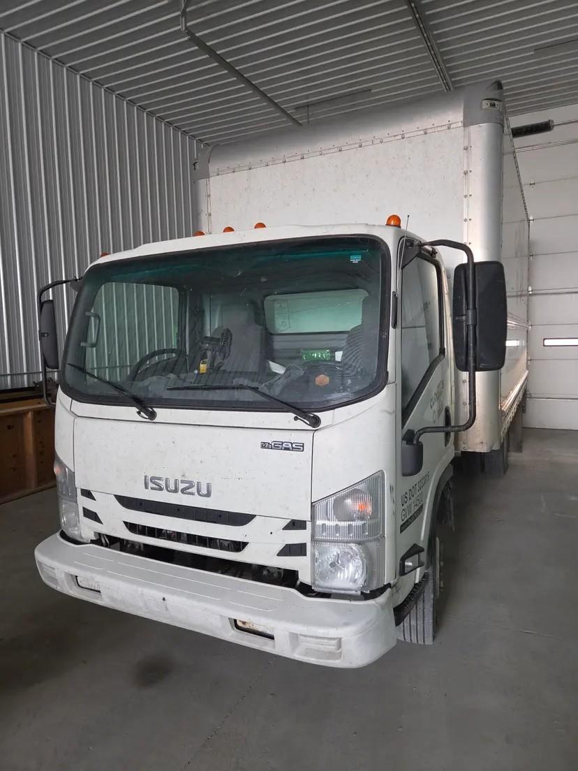 2019 Isuzu NRP EFI - image 3