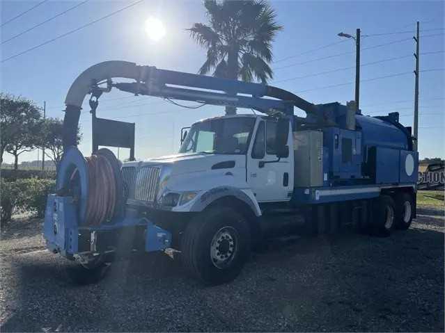 2007 International Vac-Con Hydrovac — photo 2