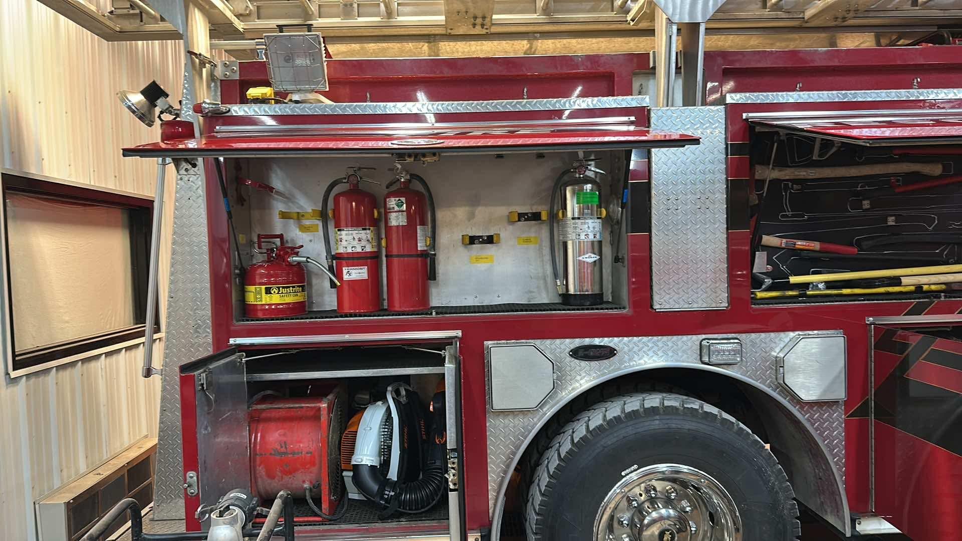 1994 Freightliner E-One Engine 1500/1000 - image 8