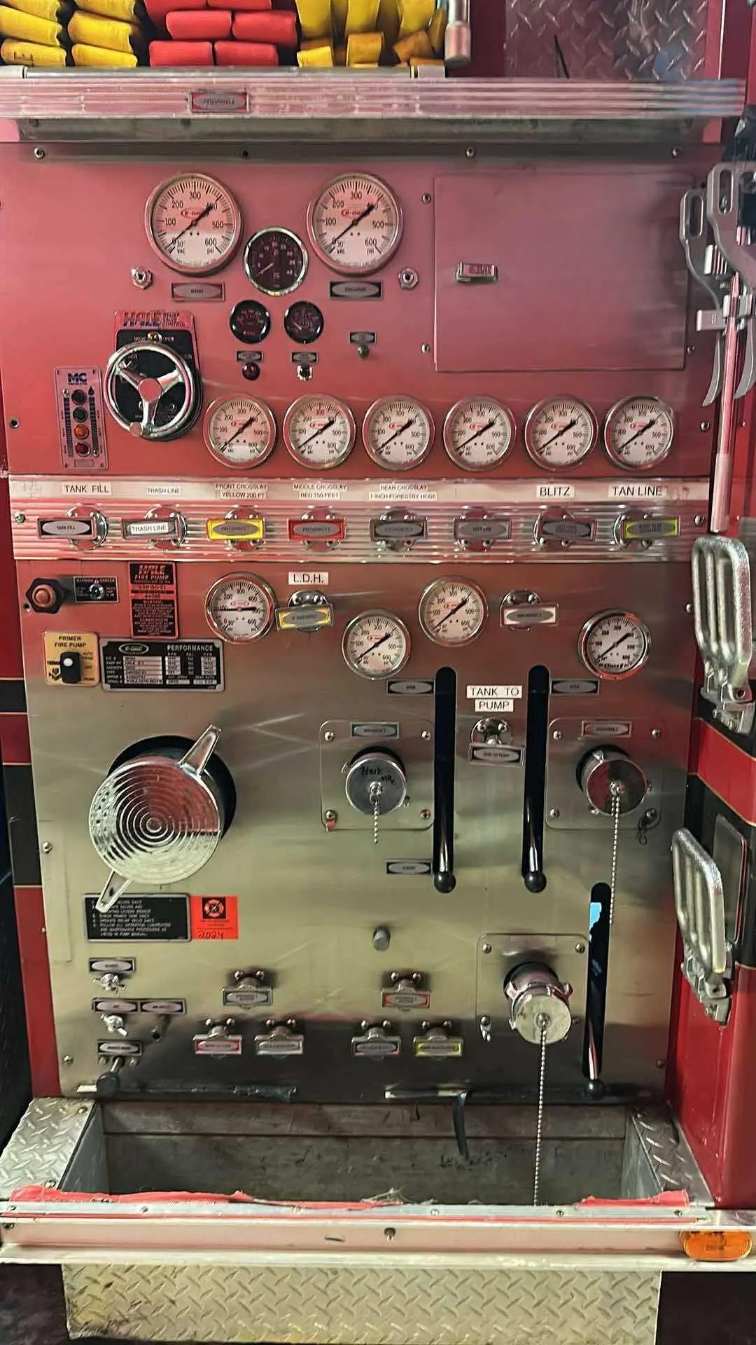 1994 Freightliner E-One Engine 1500/1000 - image 5