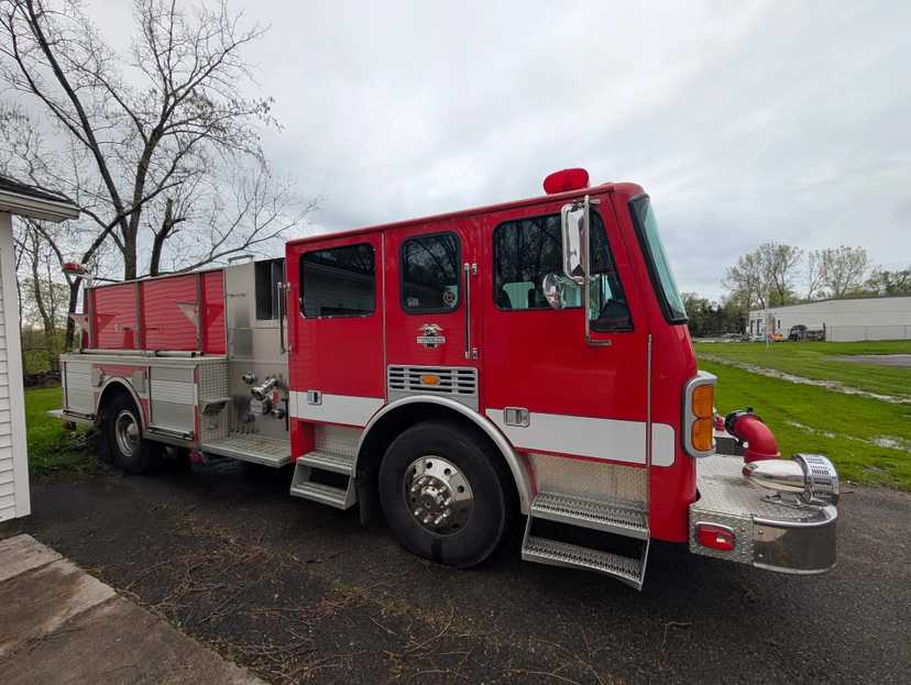 2000 American LaFrance Metropolitan Pumper — photo 3