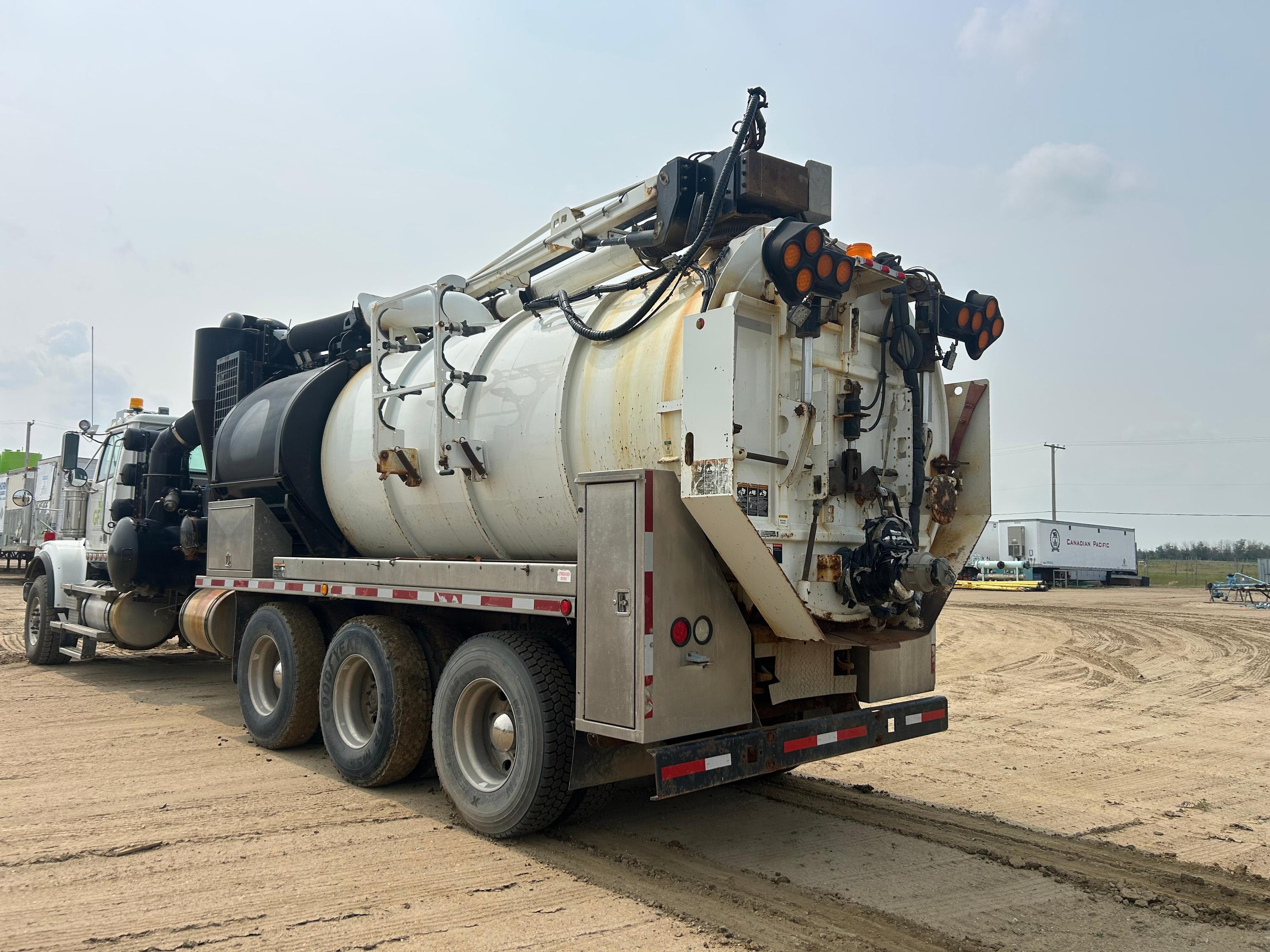 2012 Western Star Vactor Hydrovac - image 5