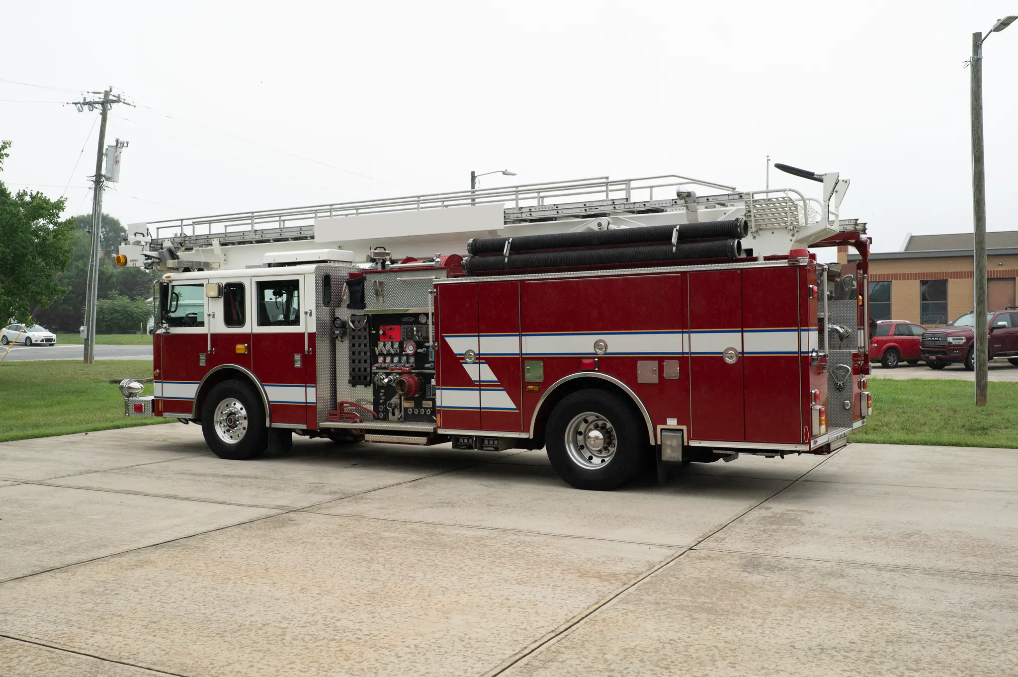 2006 Pierce 61' Telesquirt 61' Aerial - image 12