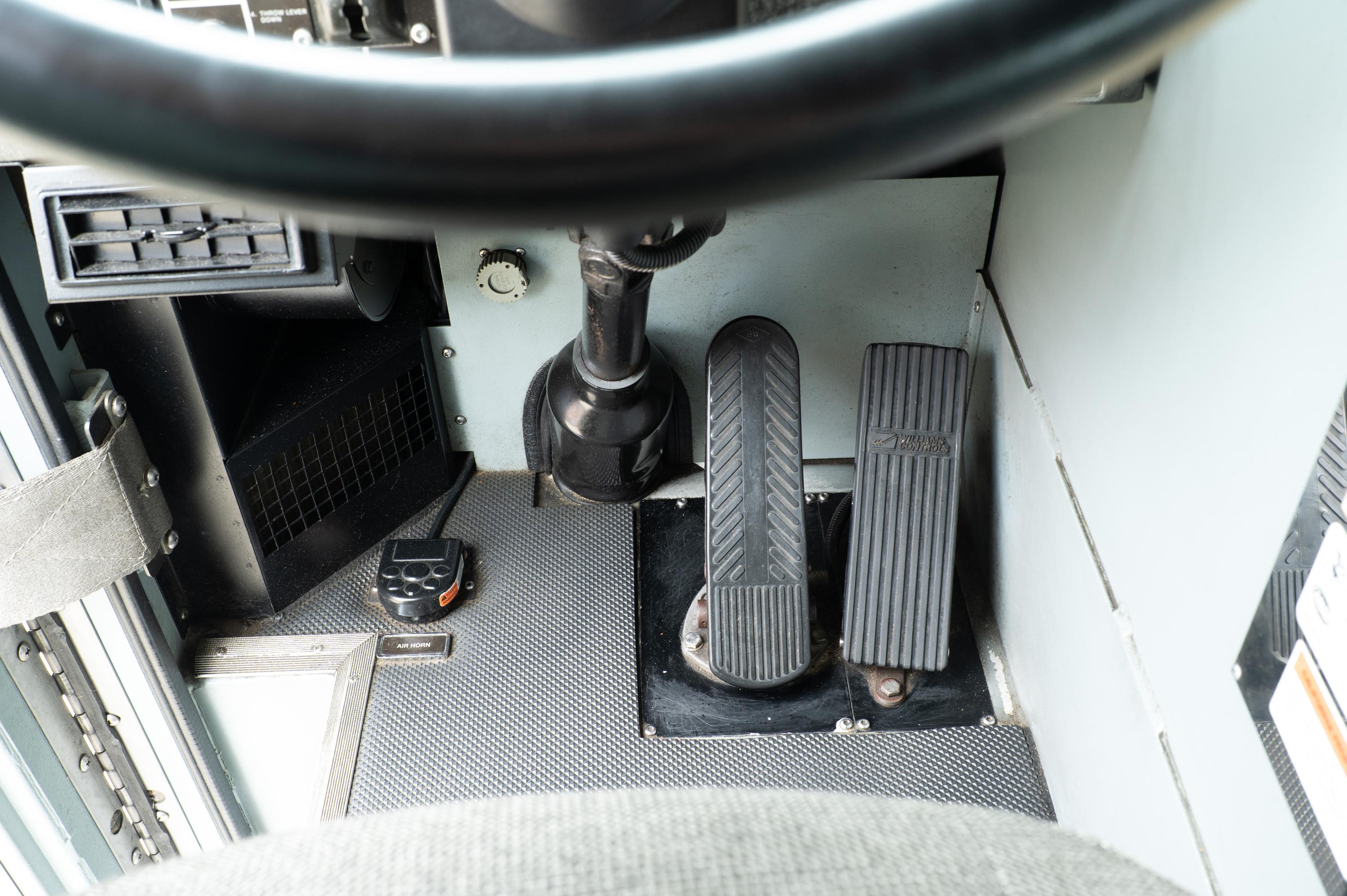 2006 Pierce 61' Telesquirt 61' Aerial - image 53
