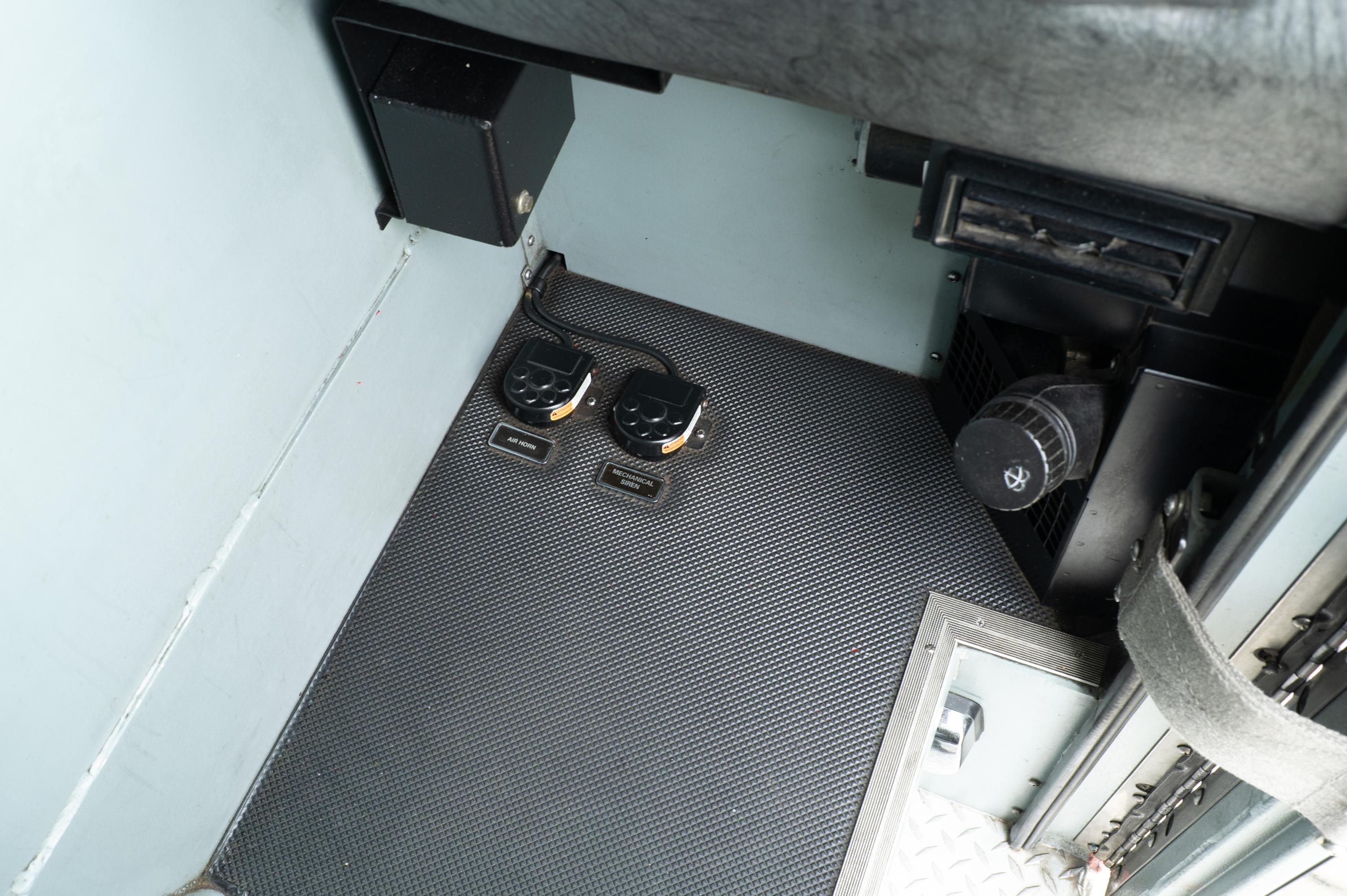 2006 Pierce 61' Telesquirt 61' Aerial - image 65