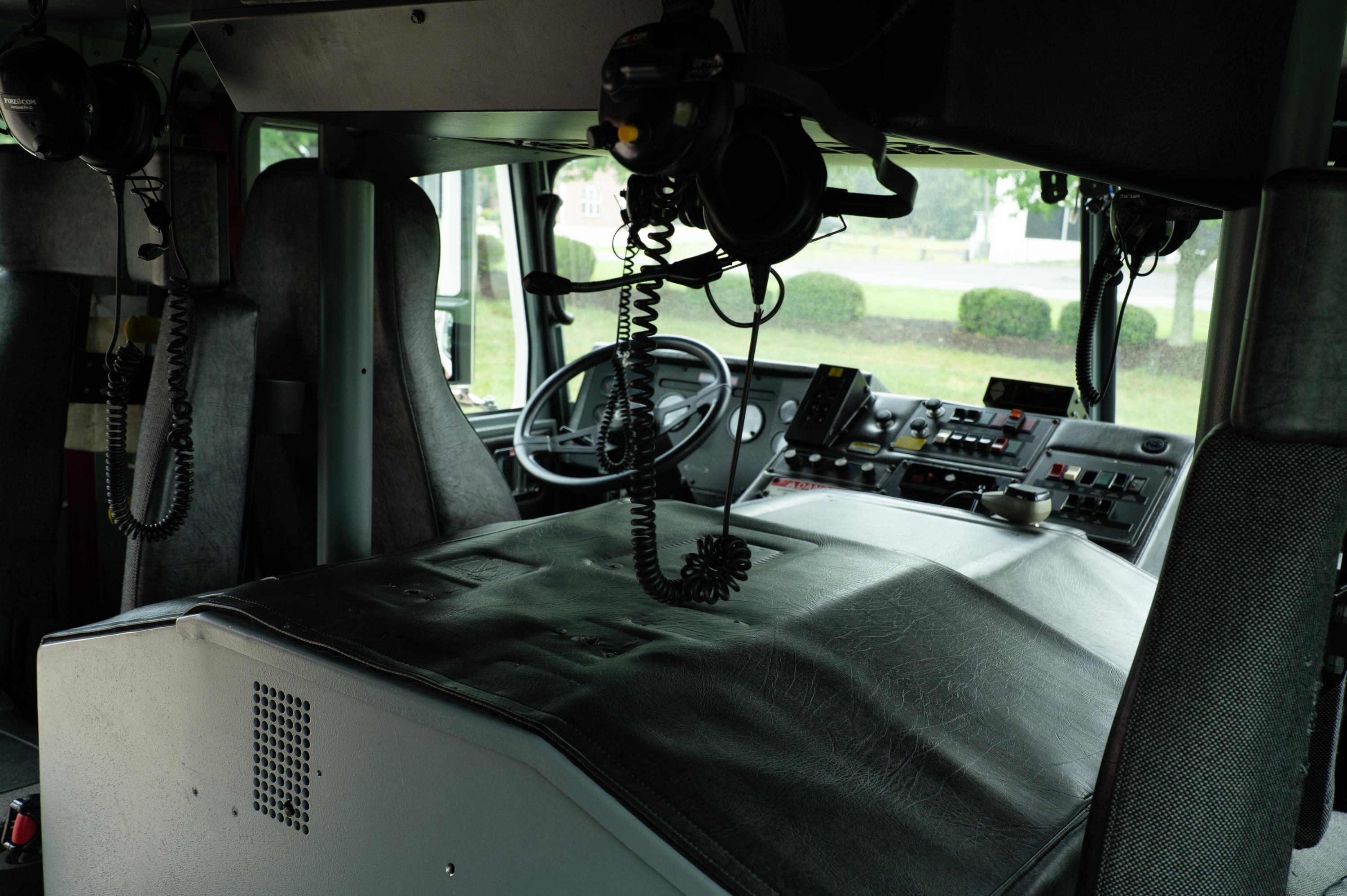 2006 Pierce 61' Telesquirt 61' Aerial - image 86