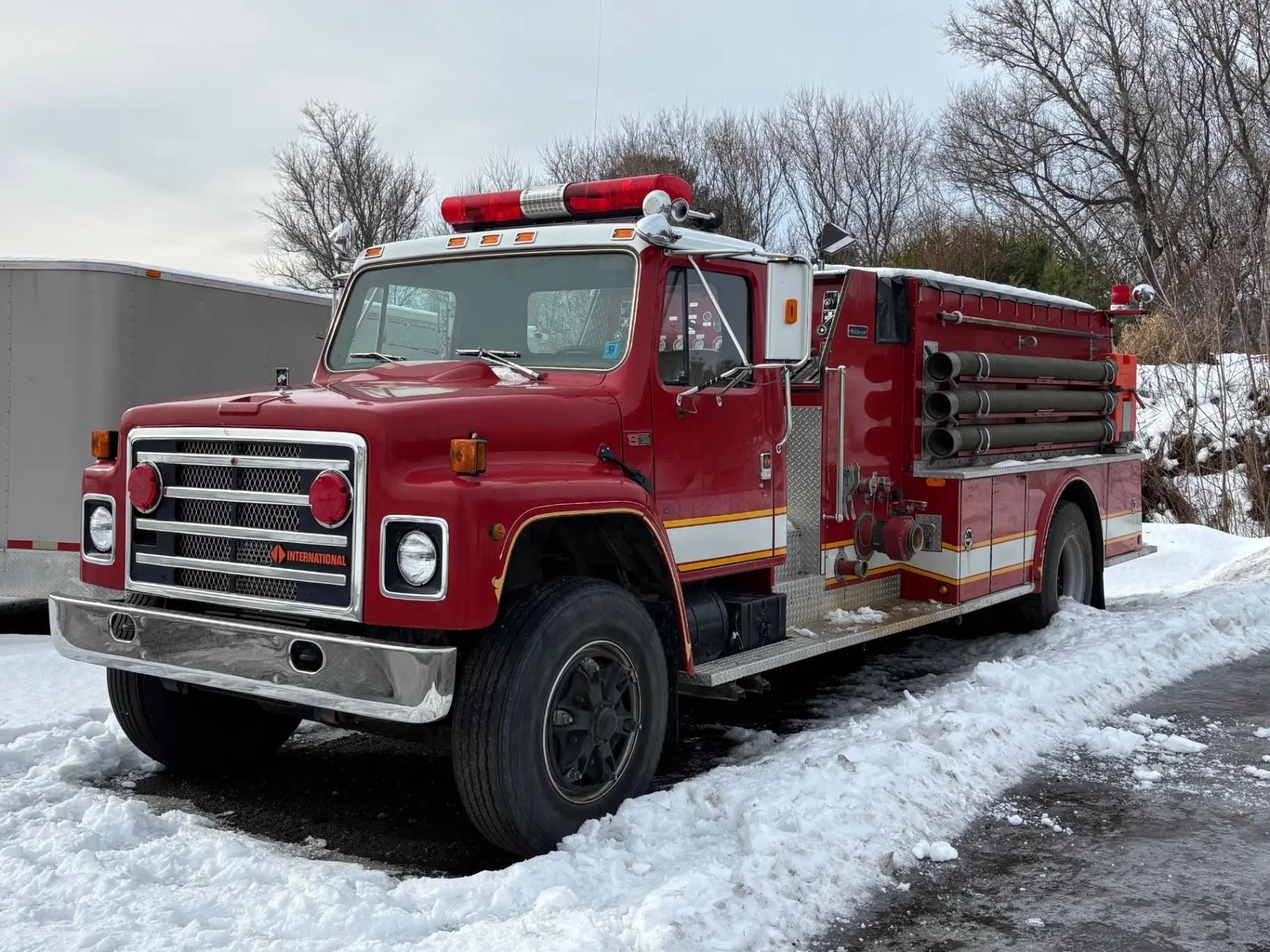 1988 International Pumper - image 1
