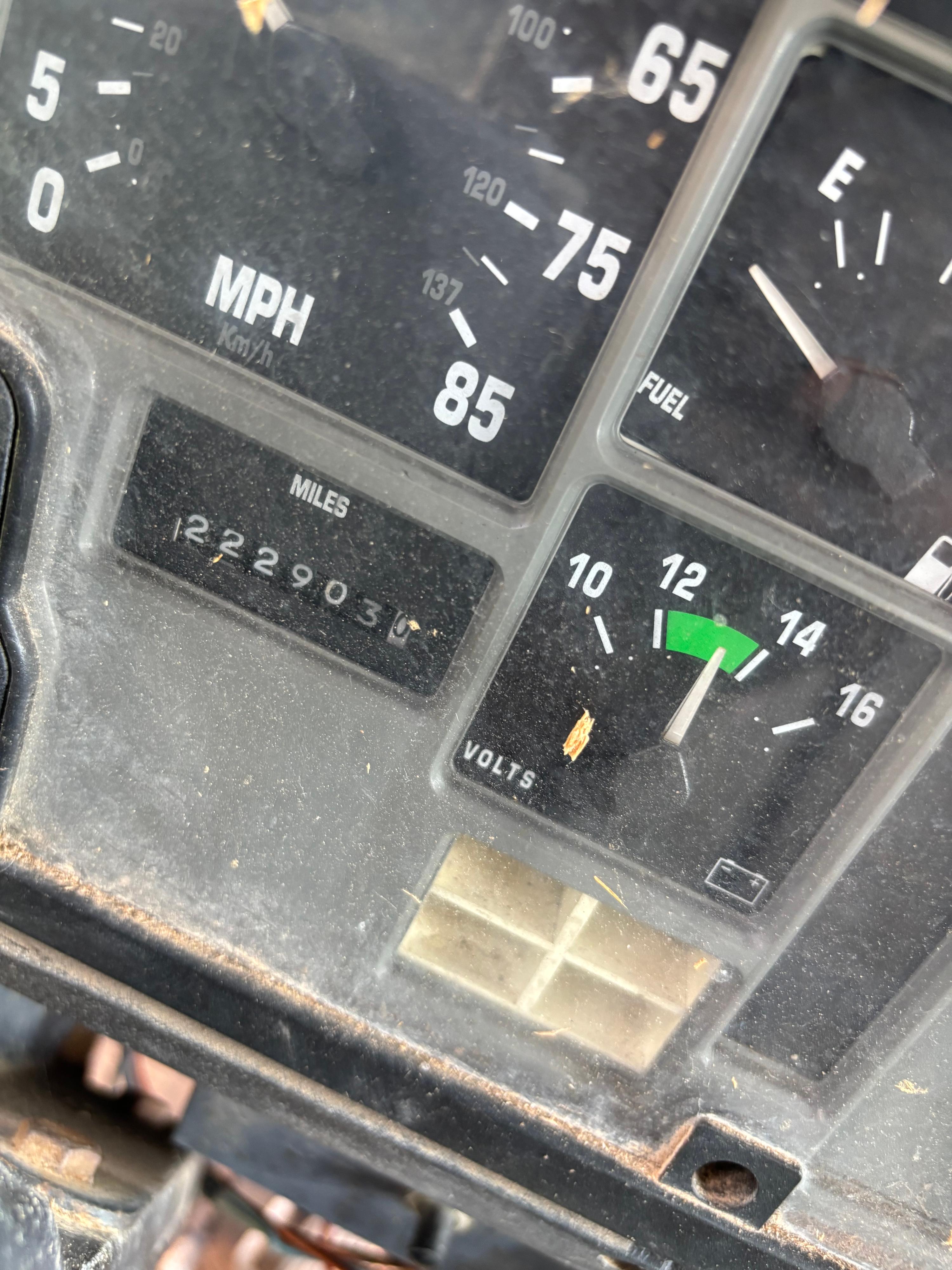 1999 International 1999 Dump Truck - image 8