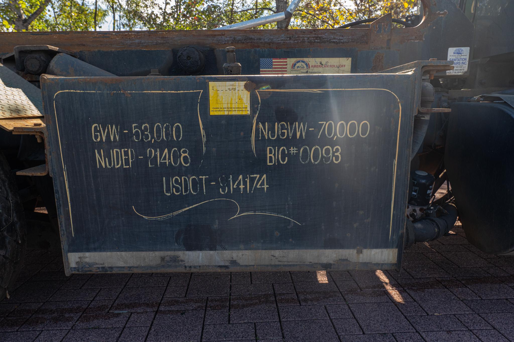 2010 Kenworth T880 Roll-Off - image 57