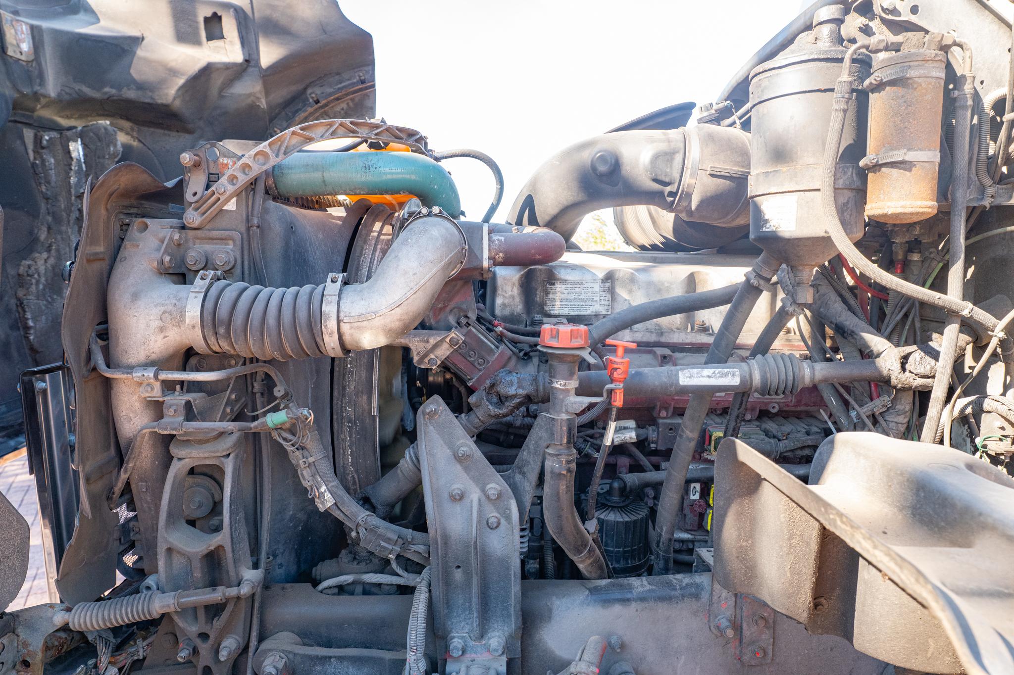 2012 Mack Roll-Off - image 34