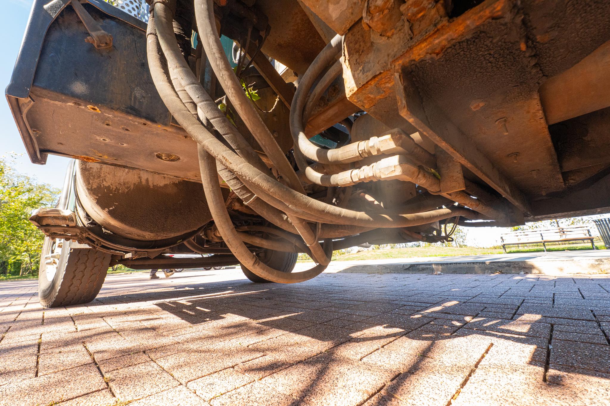 2010 Kenworth T880 Roll-Off - image 38