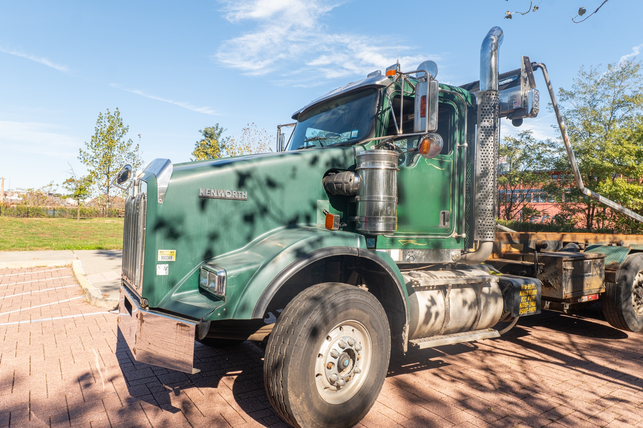 2010 Kenworth T880 Roll-Off - image 3