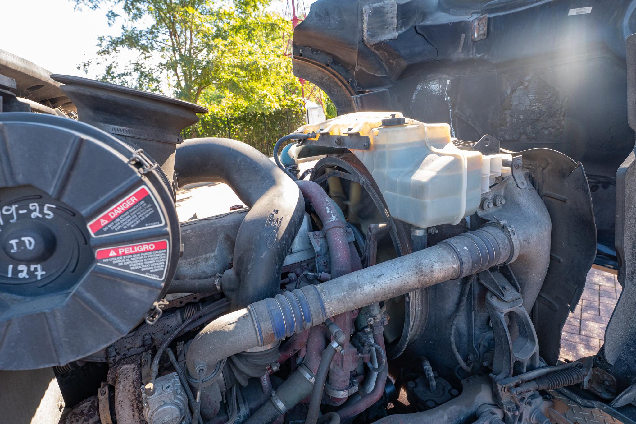 2012 Mack Roll-Off - image 37