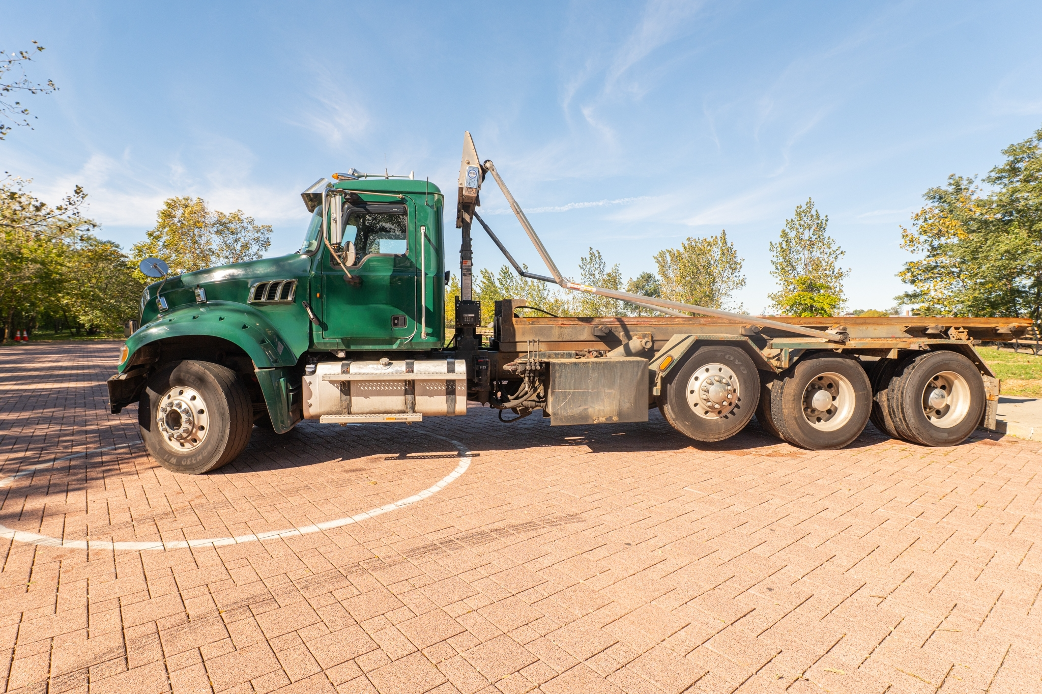2012 Mack Roll-Off - image 7