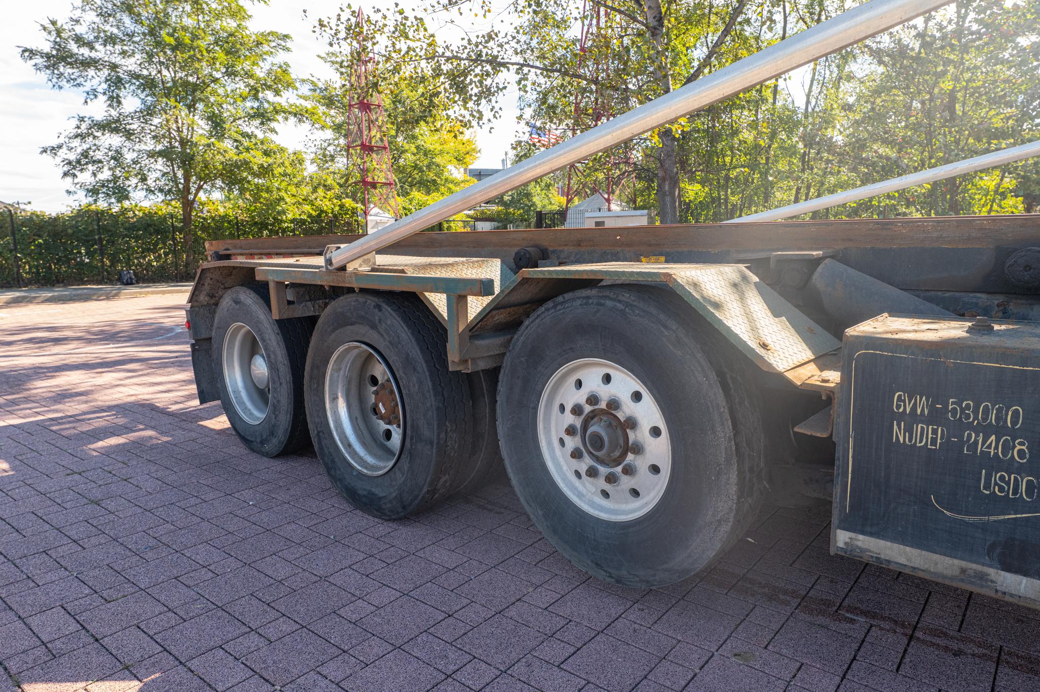 2010 Kenworth T880 Roll-Off - image 42