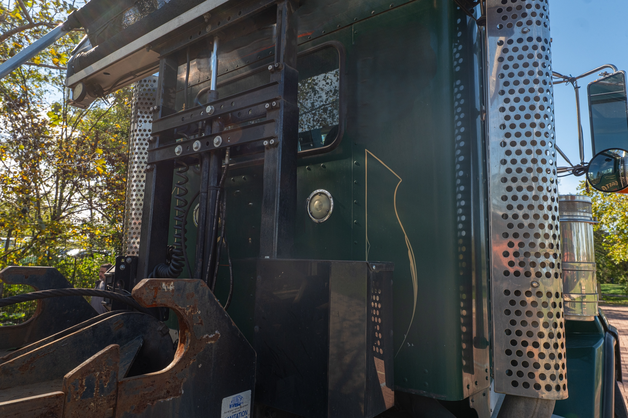 2010 Kenworth T880 Roll-Off - image 59