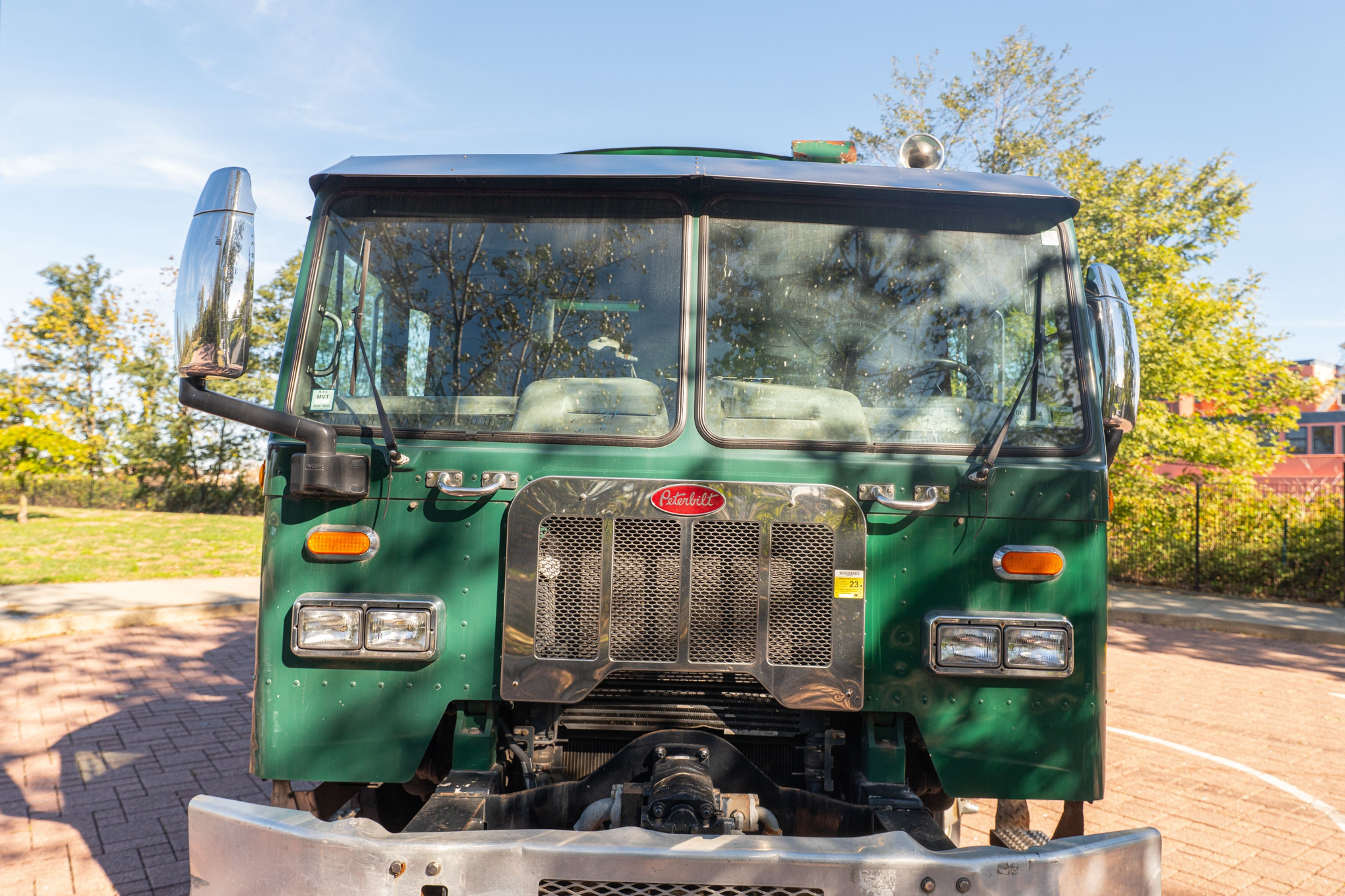 2017 Peterbilt McNeilus Rear Loader - image 3