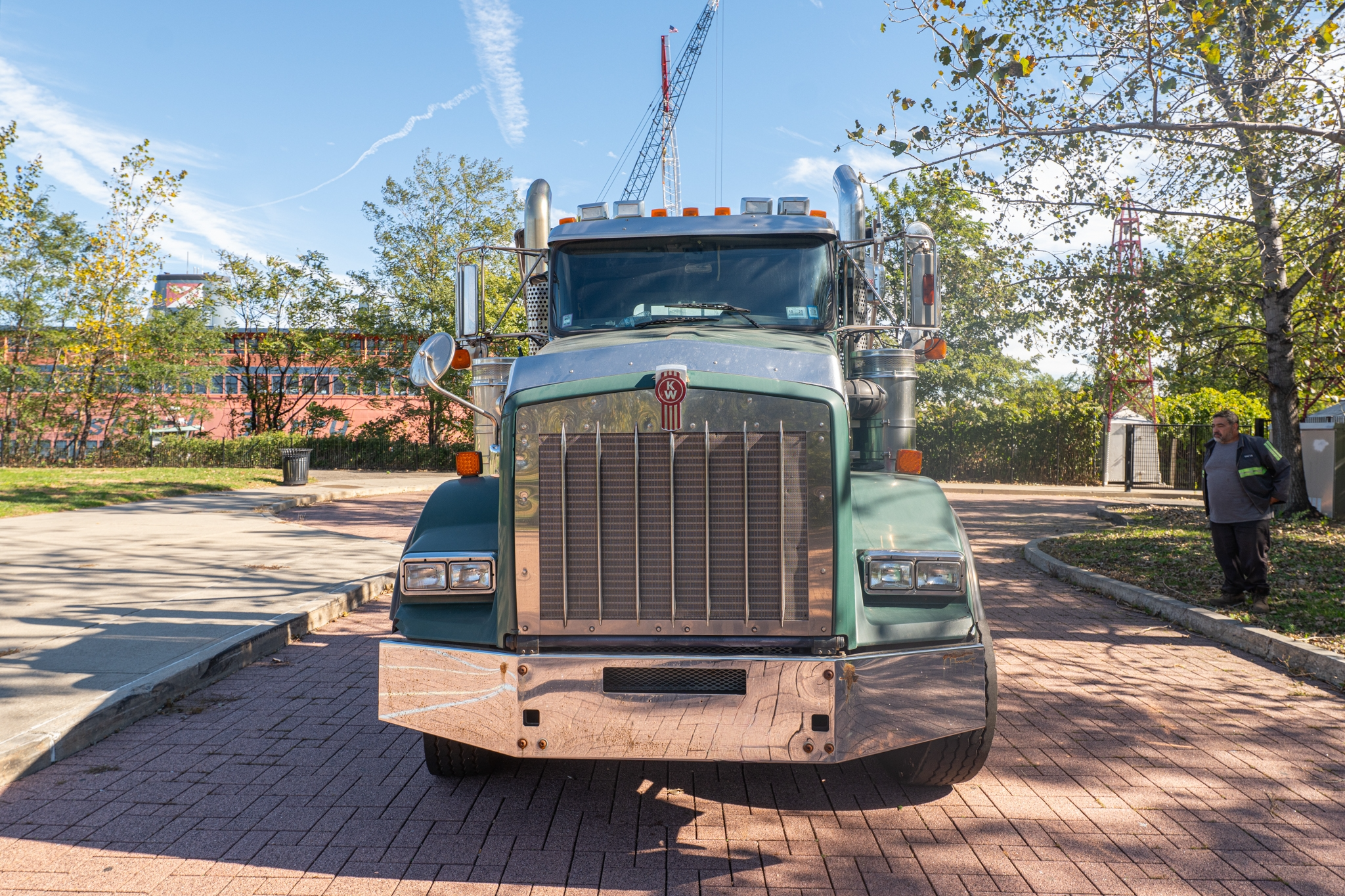 2010 Kenworth T880 Roll-Off - image 5