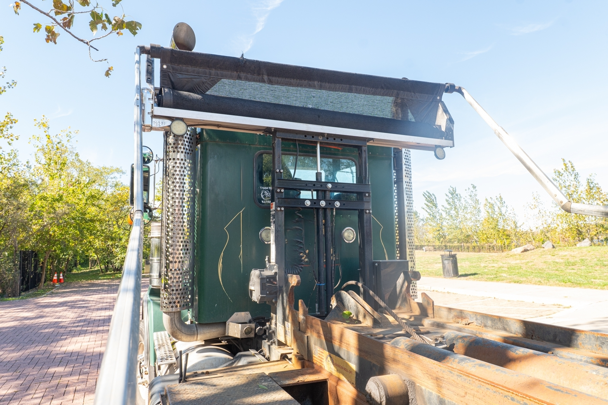 2010 Kenworth T880 Roll-Off - image 55