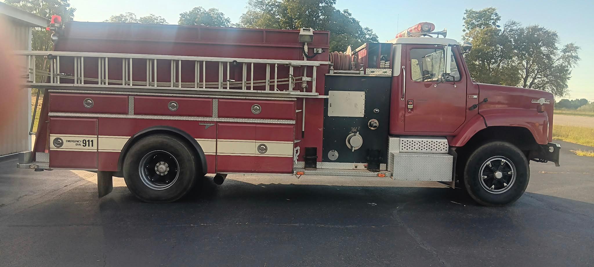 1987 Grumman International Pumper Tanker - image 3
