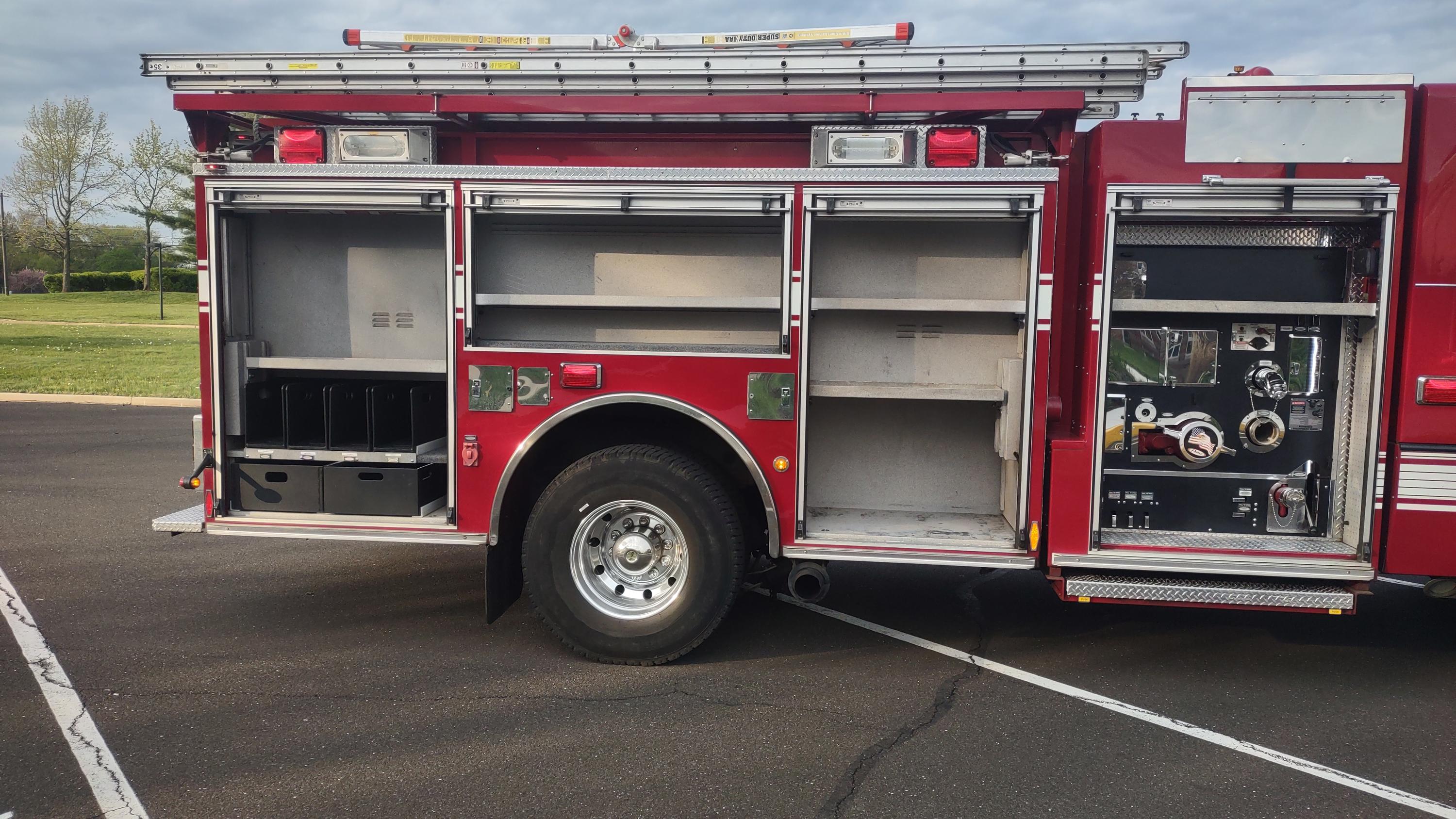 2007 Pierce Quantum Pumper - image 7
