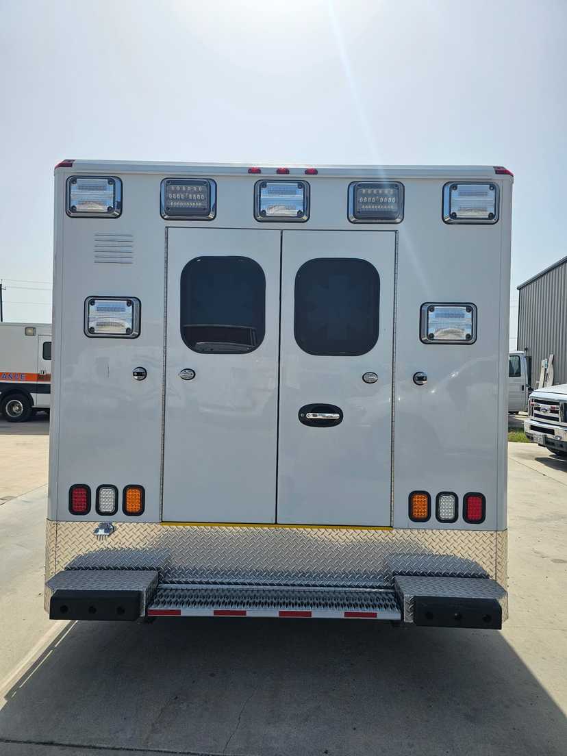 2025 Ford E-450 Type III Ambulance — photo 7
