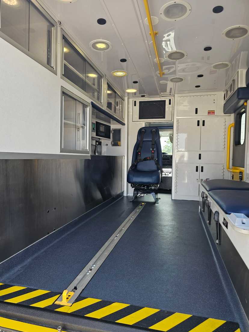 2025 Ford E-450 Type III Ambulance — photo 8