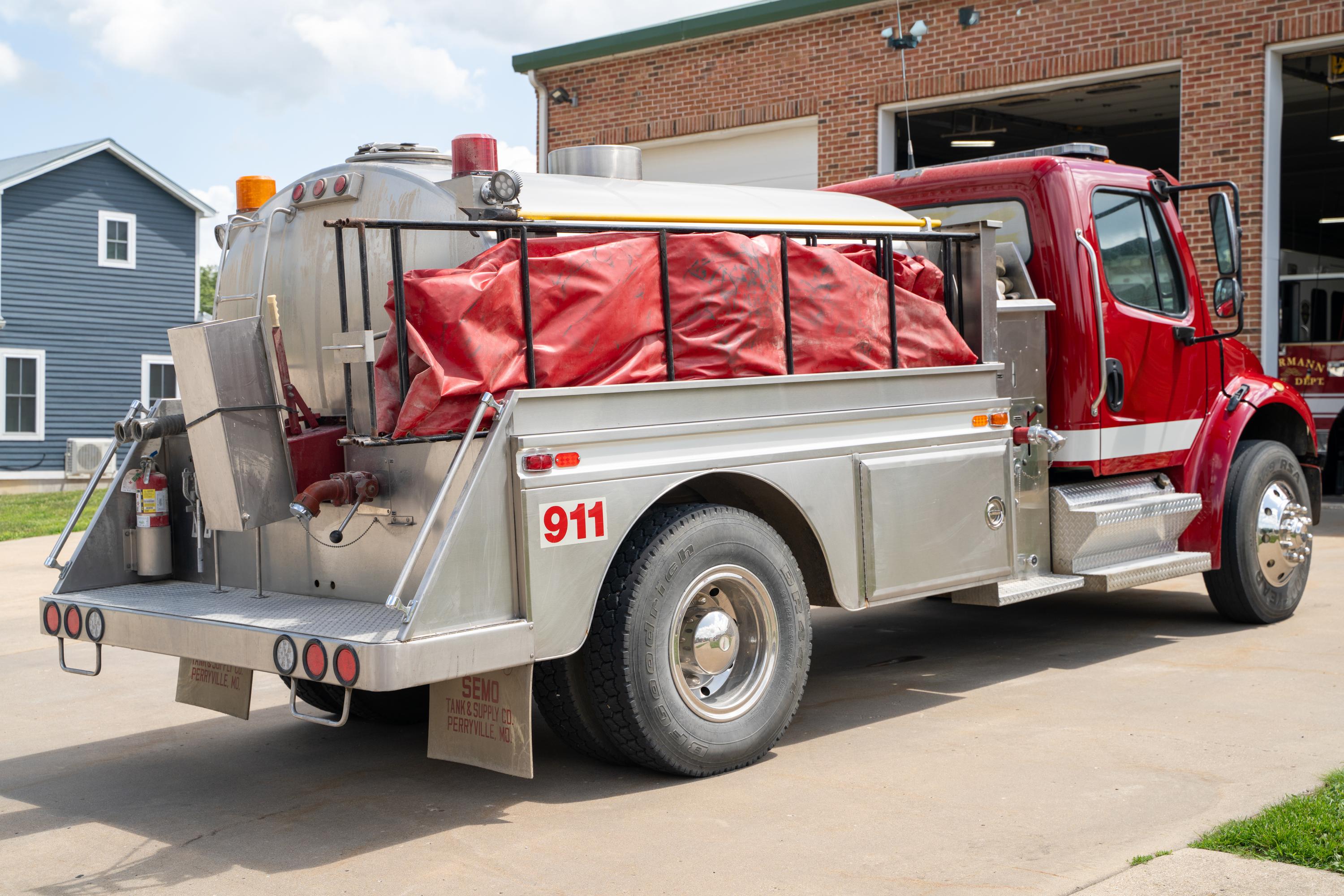 2004 Semo Freightliner Pumper Tanker - image 8