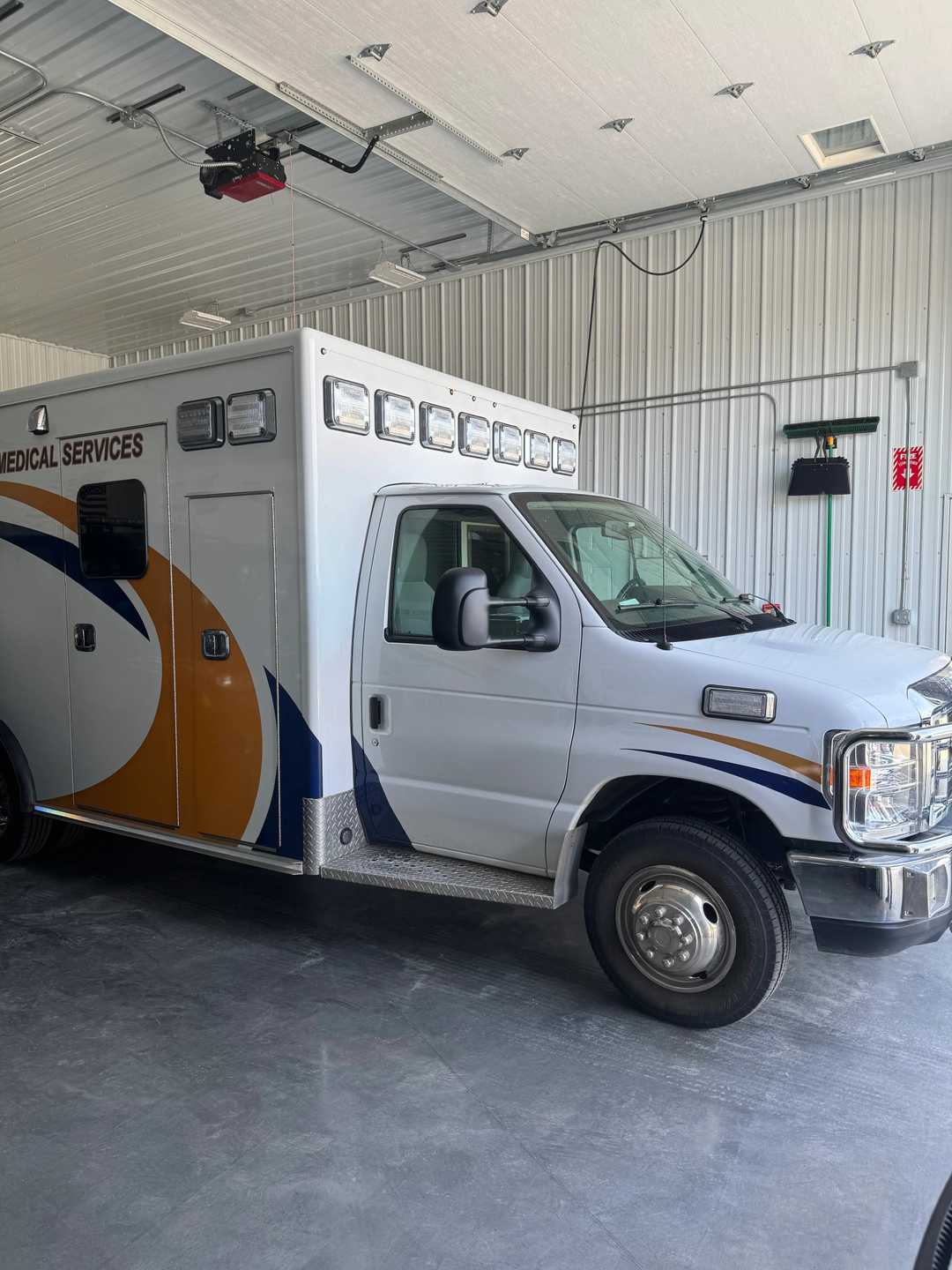 2014 Medix Ford Ambulance
