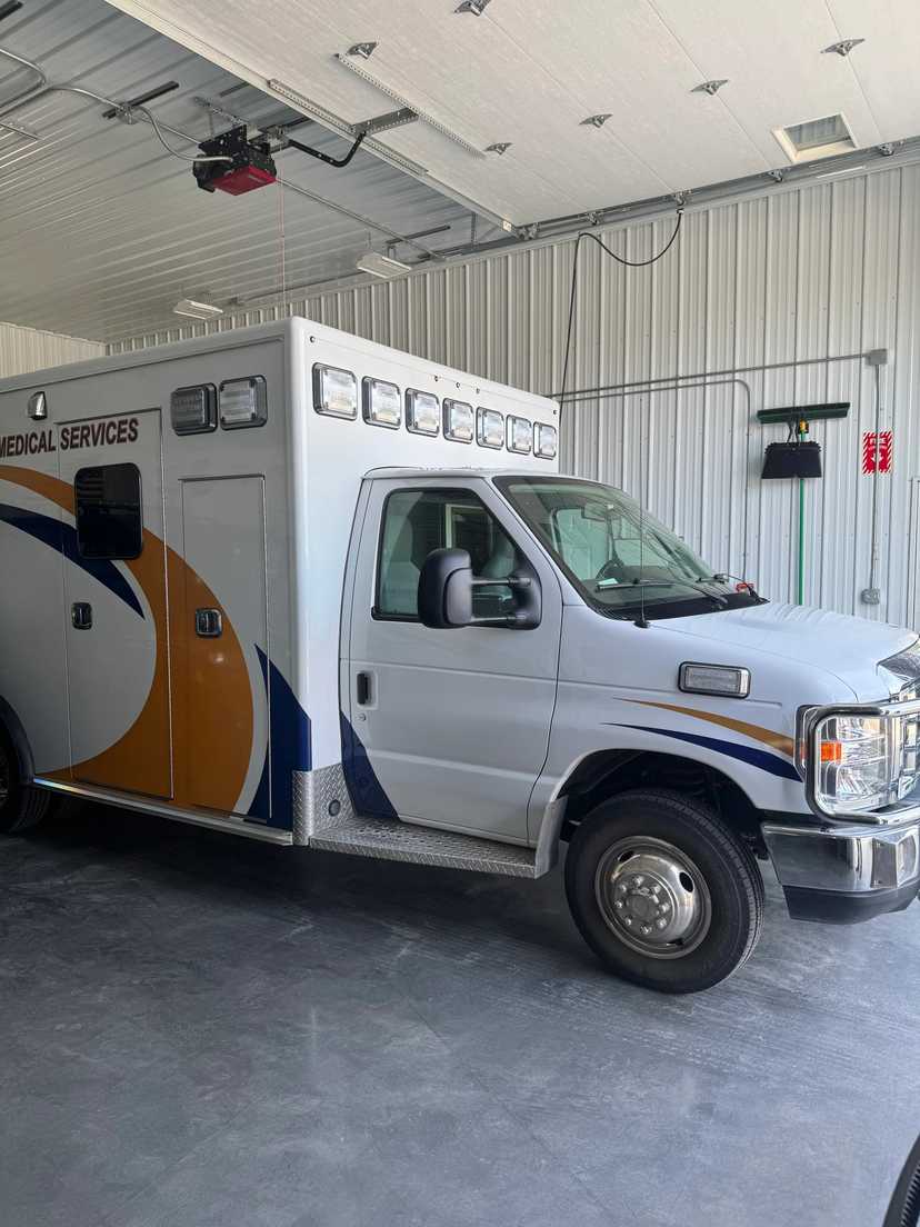 2014 Medix Ford Type III Ambulance