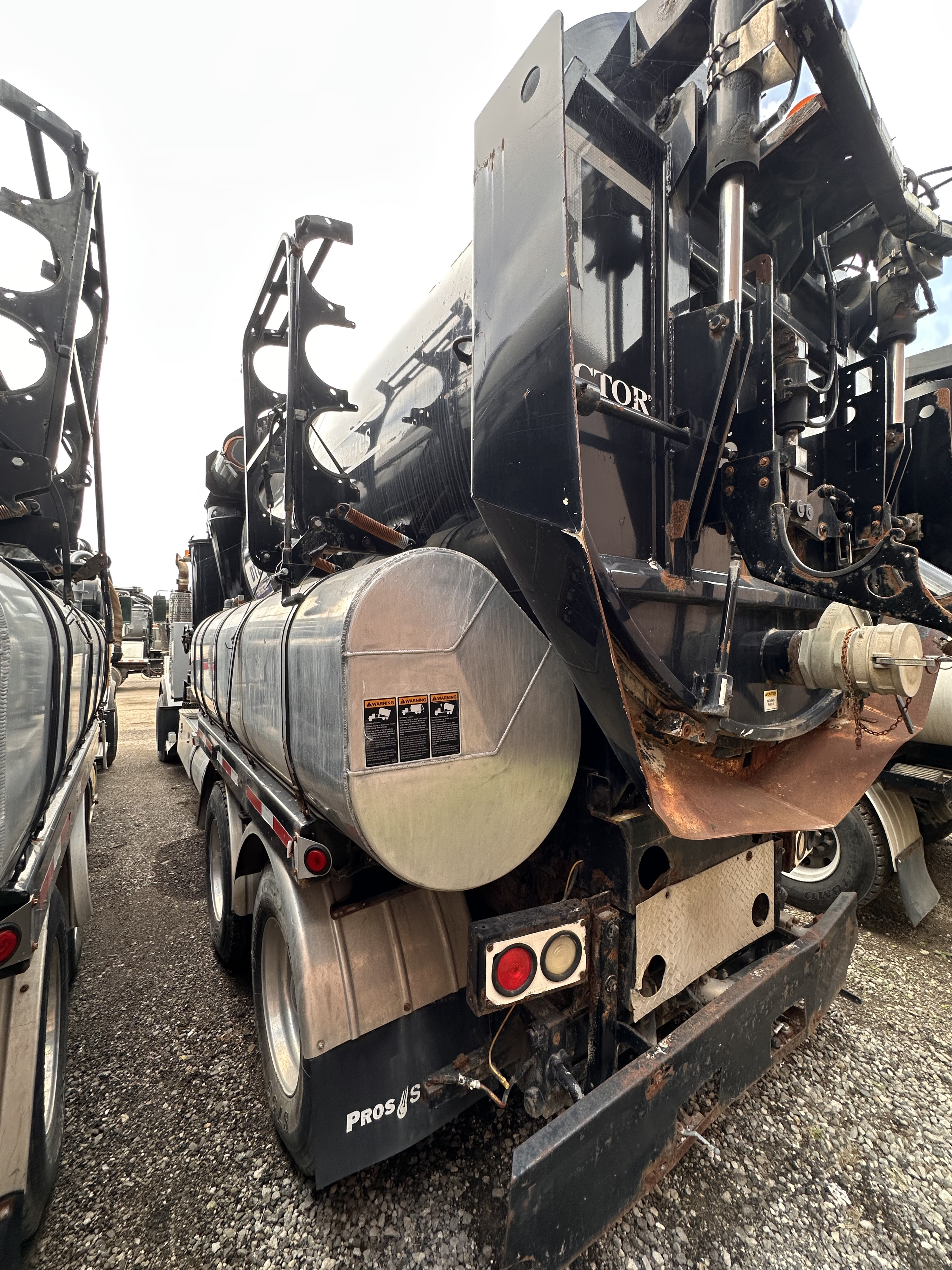 2006 Kenworth Vactor Combination - image 8