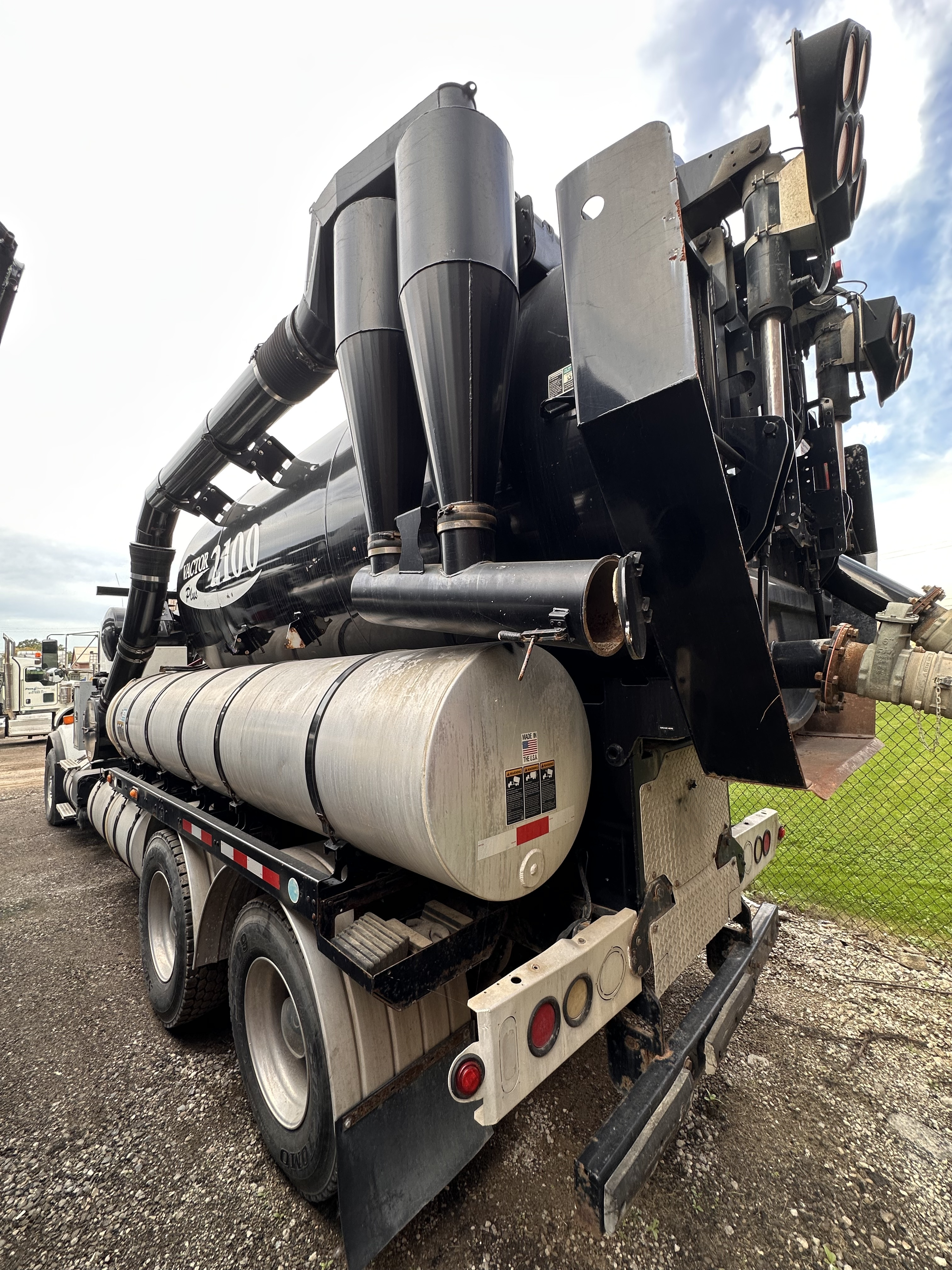 2015 Kenworth Vactor Combination - image 10