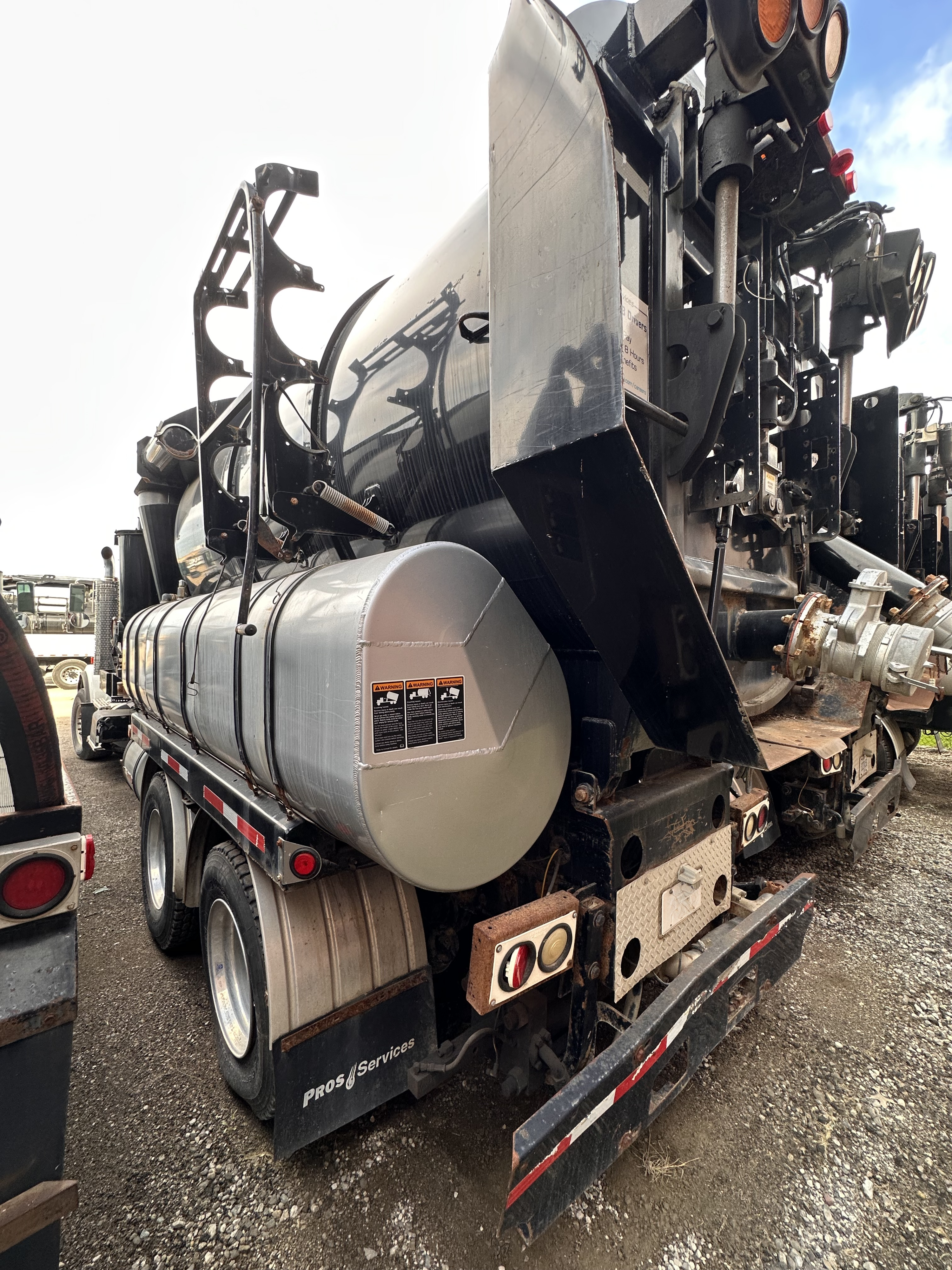 2007 Kenworth Vactor Combination - image 7