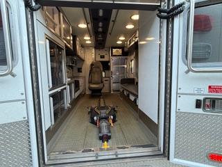 2013 LifeLine Ford 4x4 Type I Ambulance - image 5