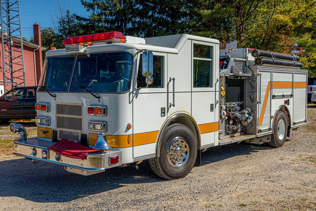 2005 Pierce Contender Pumper