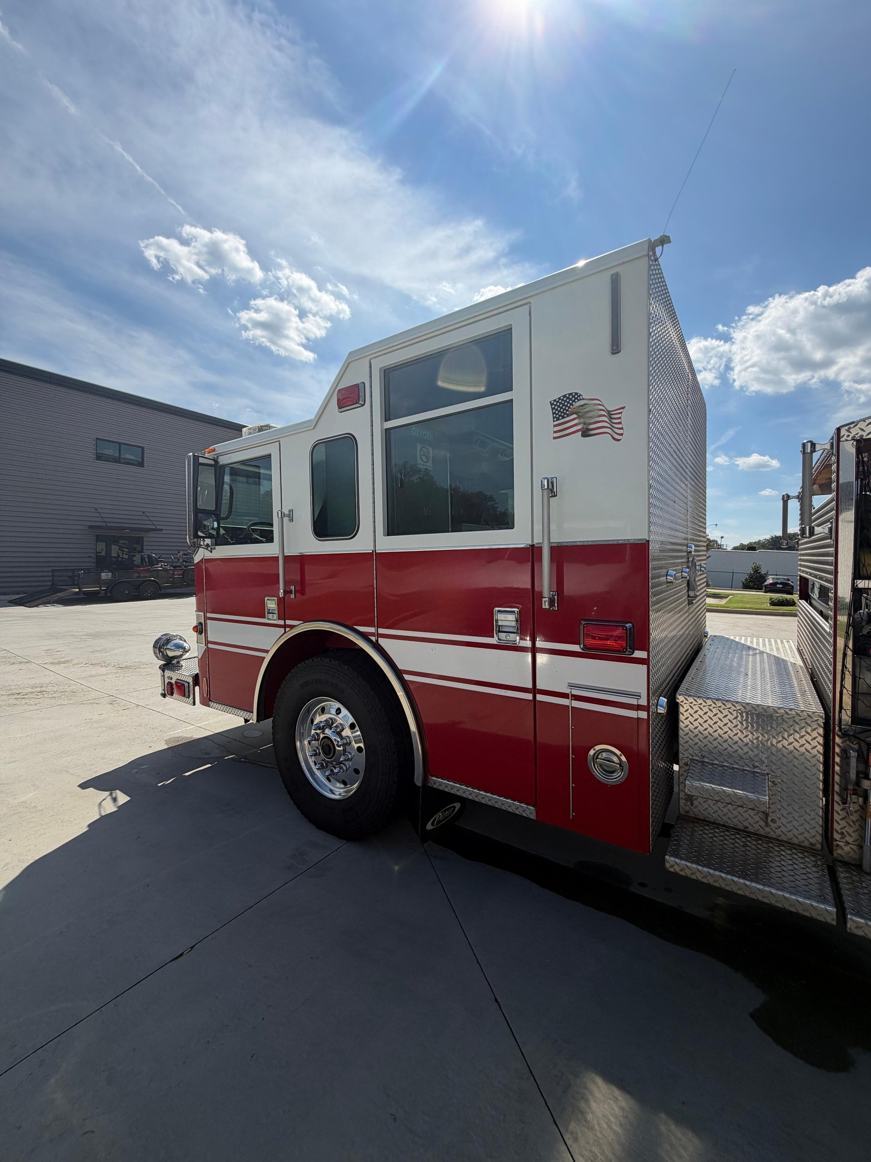2011 Pierce Contender Pumper - image 10
