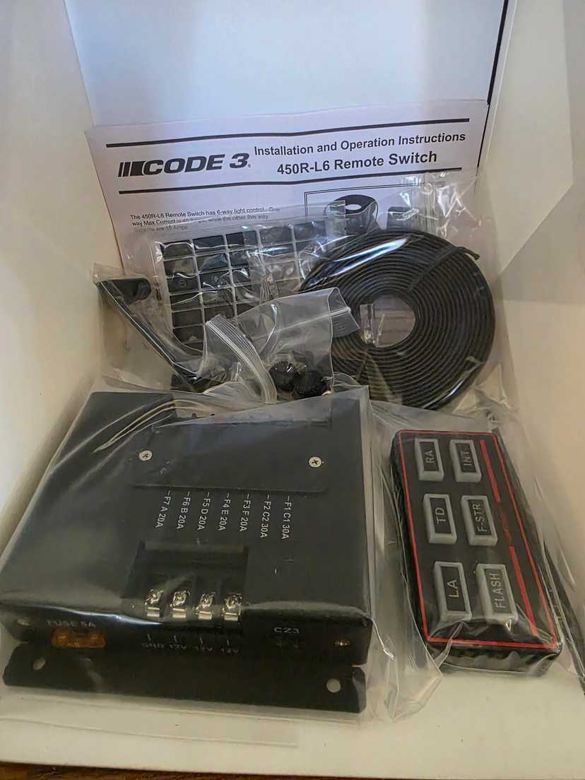 Code 3 light controller — photo 3