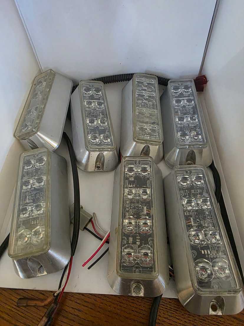 Code 3 lightheads used working — photo 4