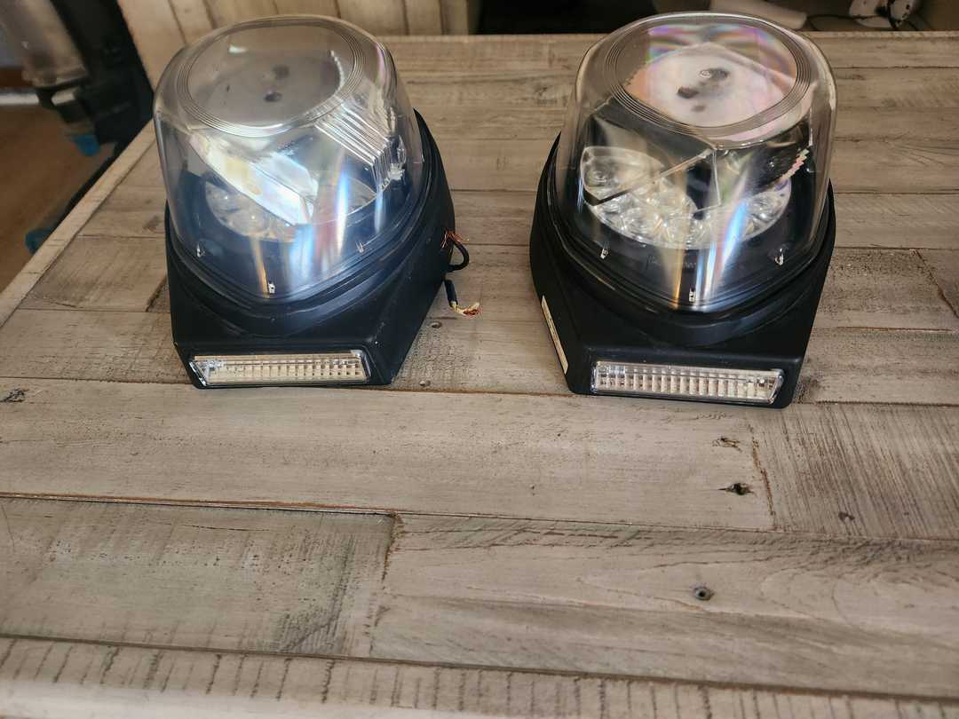 Federal Signal VSLR Beacons