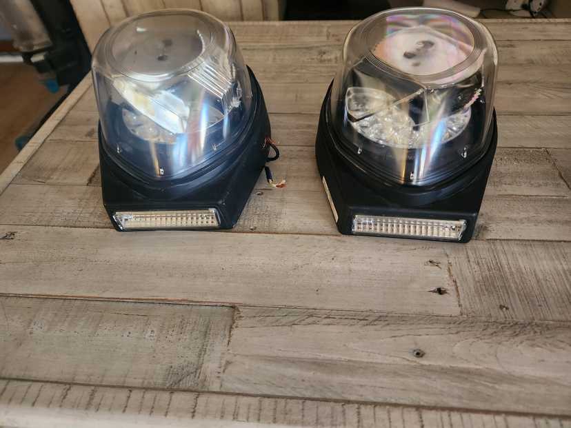 Federal Signal VSLR Beacons