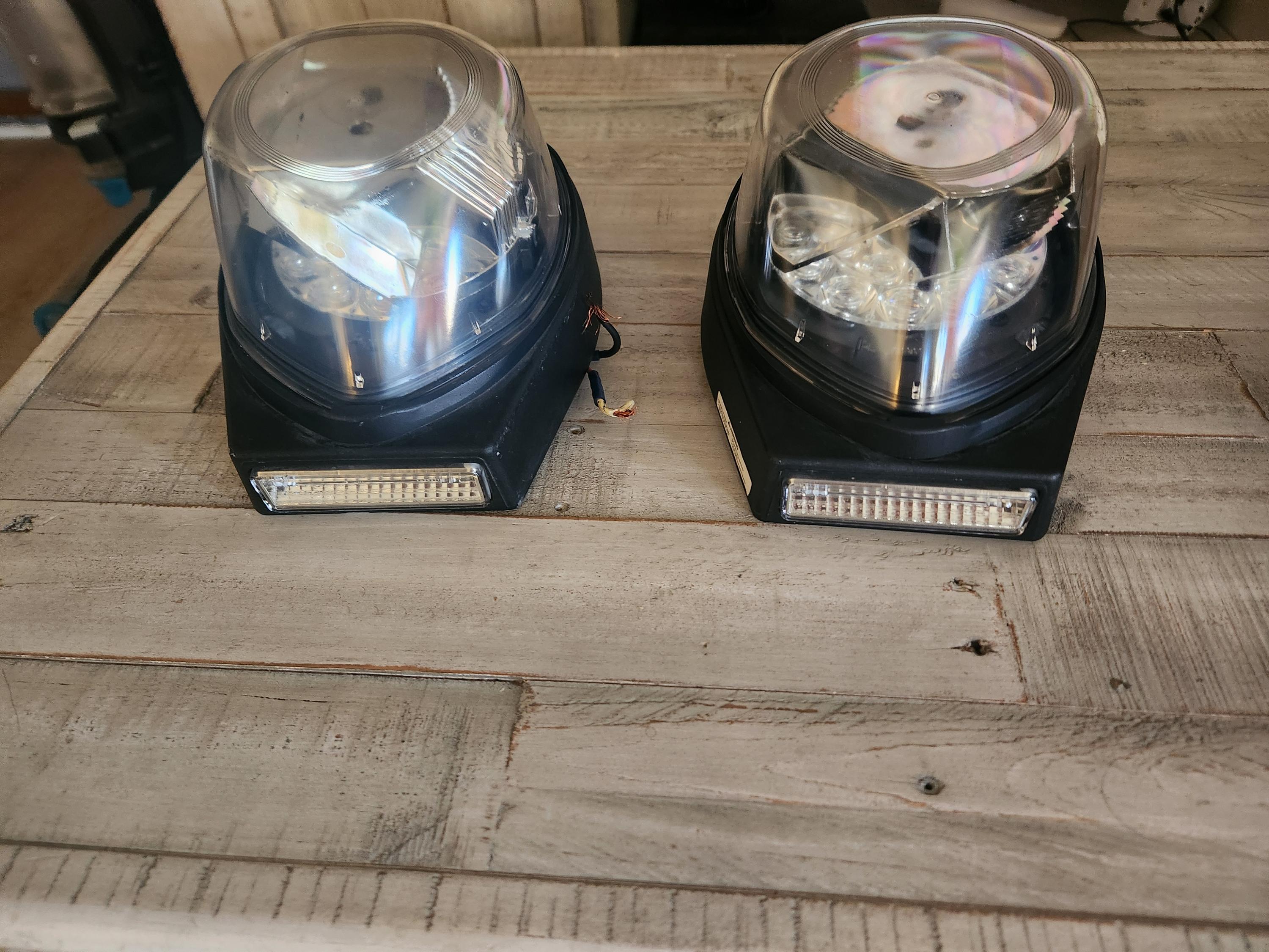 Federal Signal VSLR Beacons - image 10
