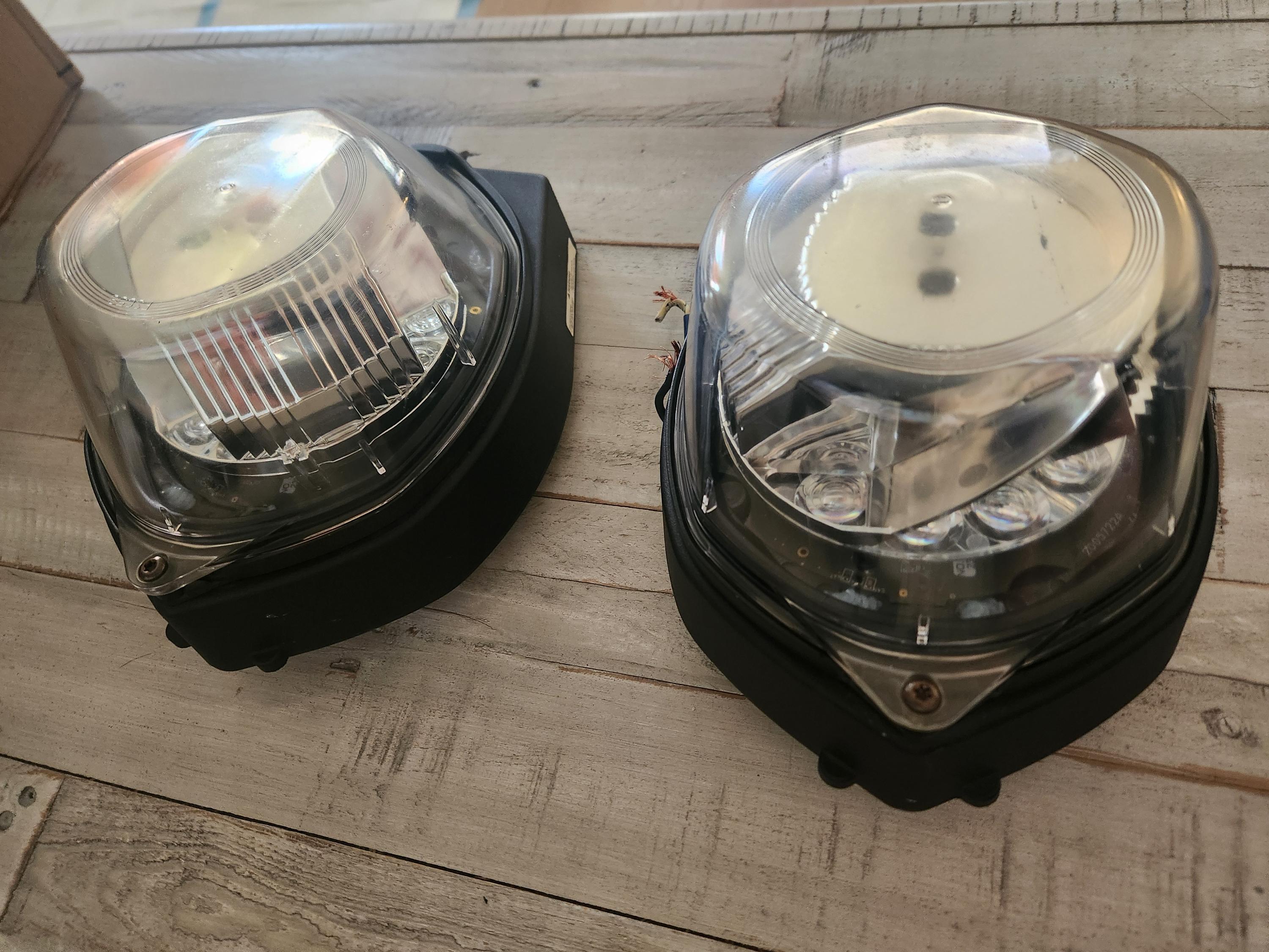 Federal Signal VSLR Beacons - image 7