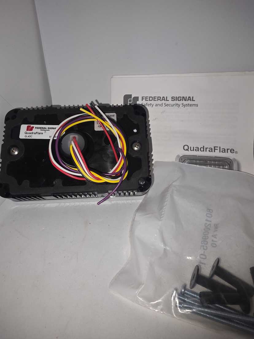 Federal signal quadra flares lot of 2 — photo 3