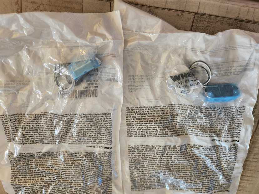 New old stock whelen parts — photo 7